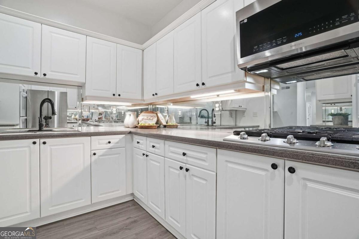 3047 Lenox Road # 2203