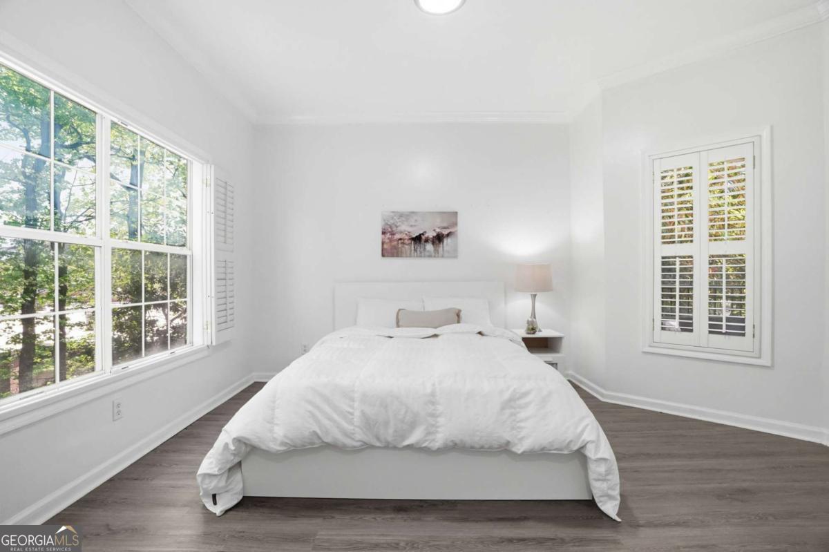 3047 Lenox Road # 2203