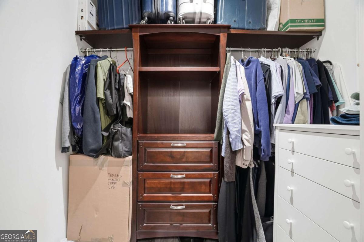 3047 Lenox Road # 2203