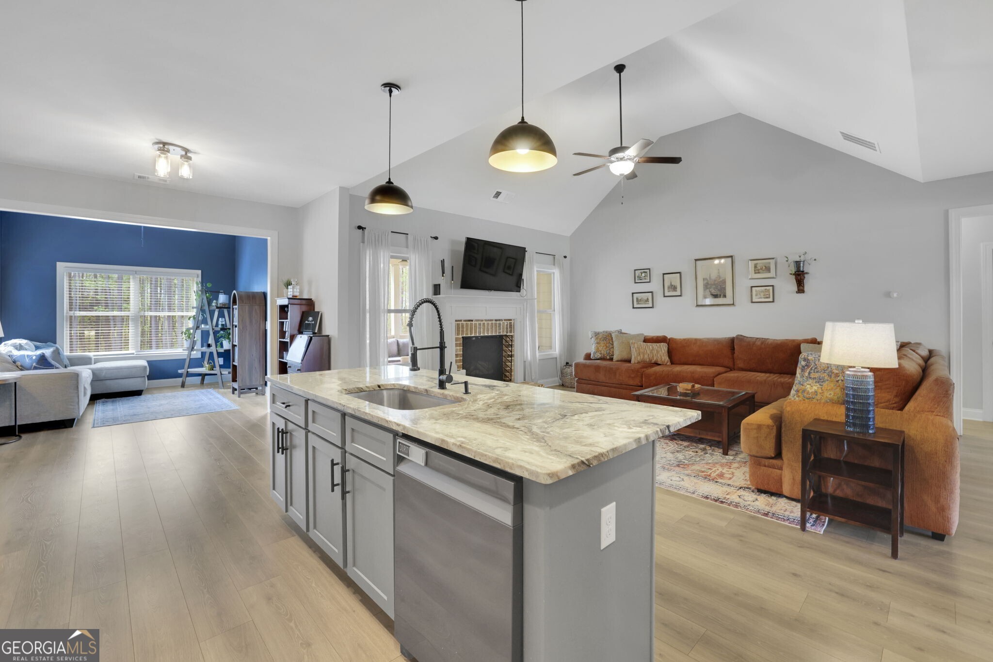 249 Bellview Chase
