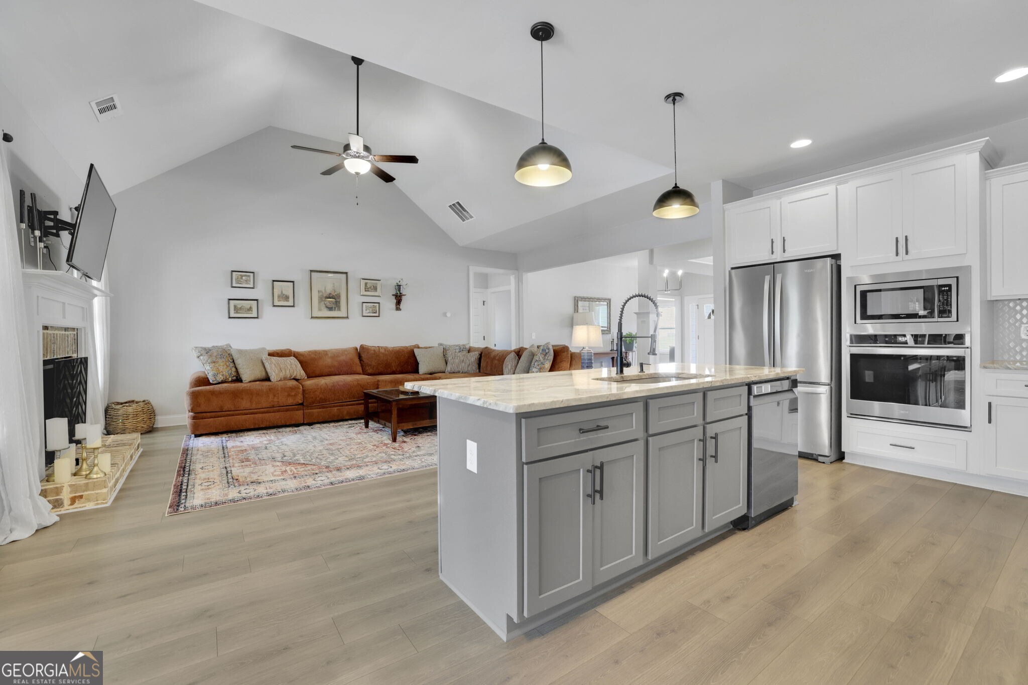 249 Bellview Chase