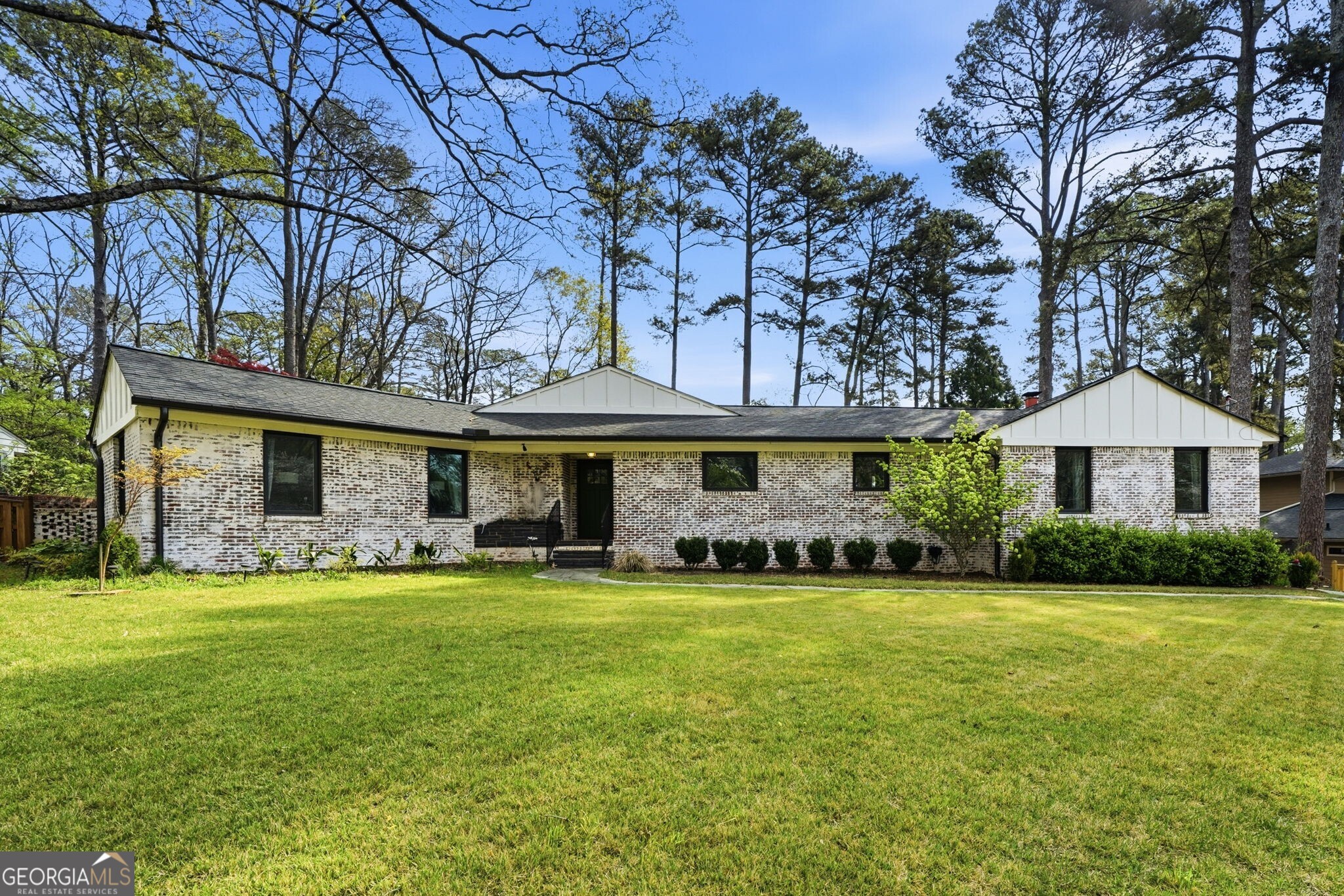 864 Stratford Road