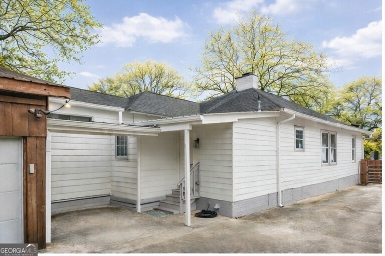 2480 Memorial Drive