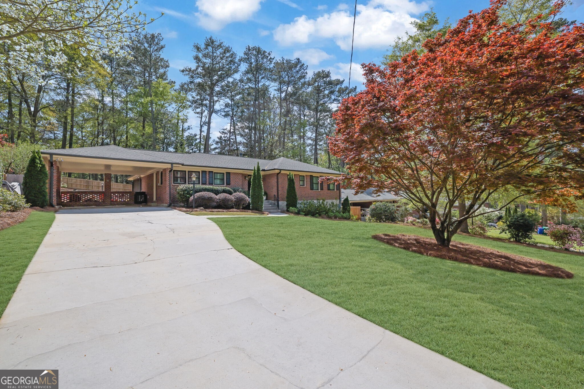 2602 Tanglewood Road