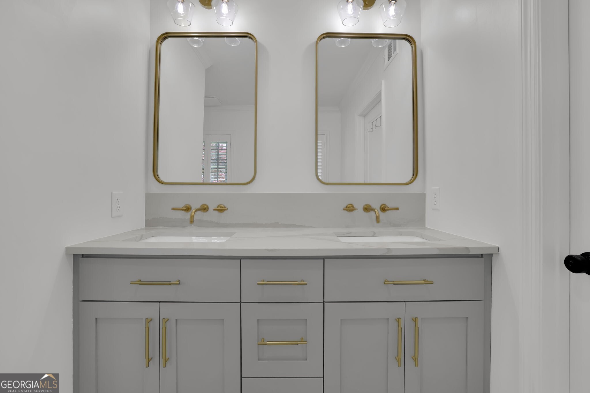 2602 Tanglewood Road