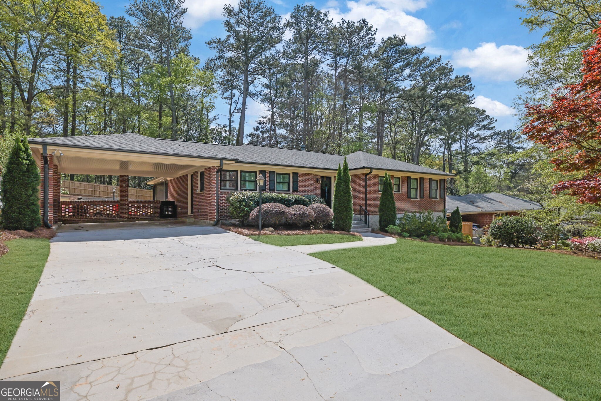 2602 Tanglewood Road