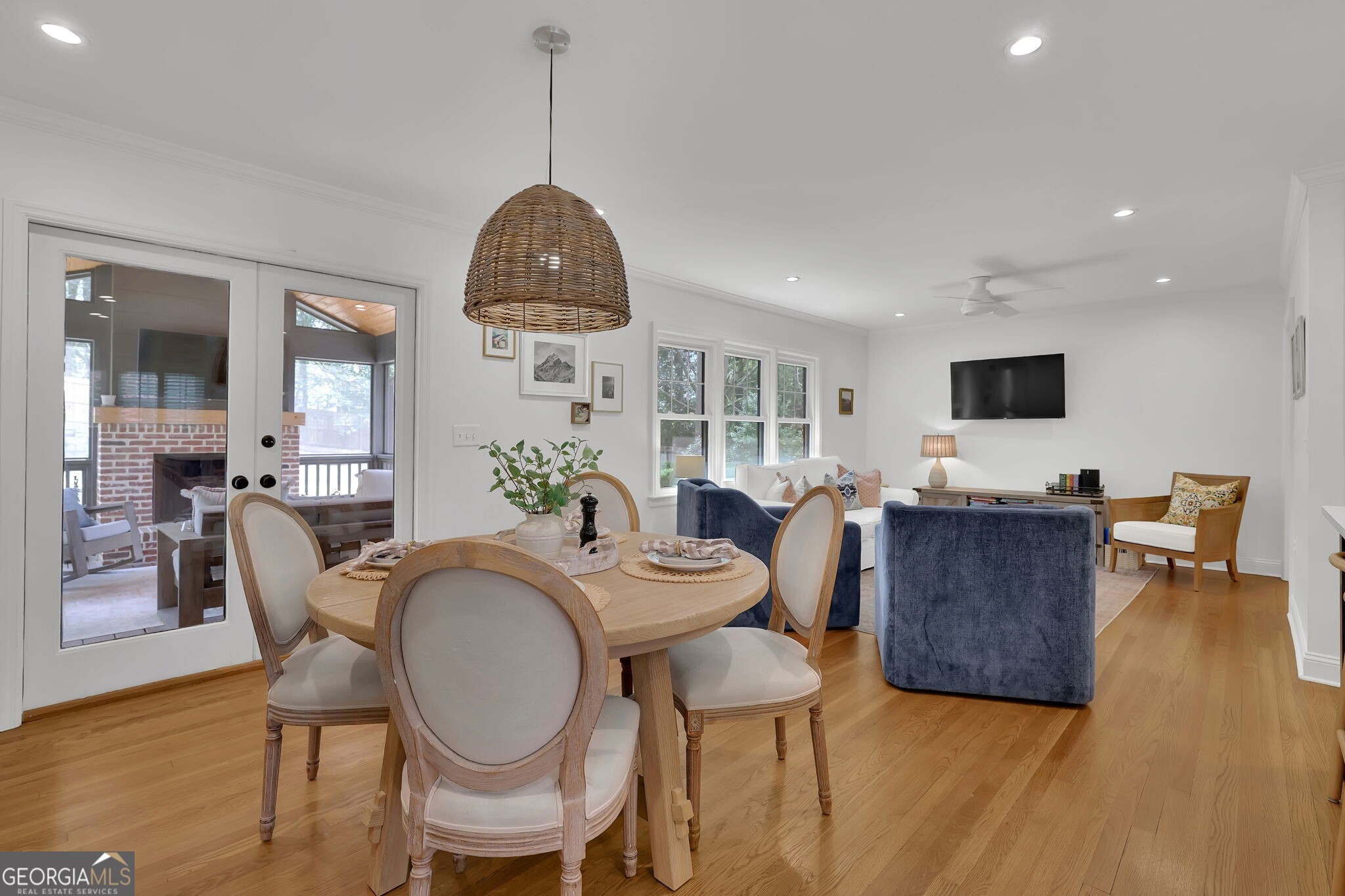 2602 Tanglewood Road