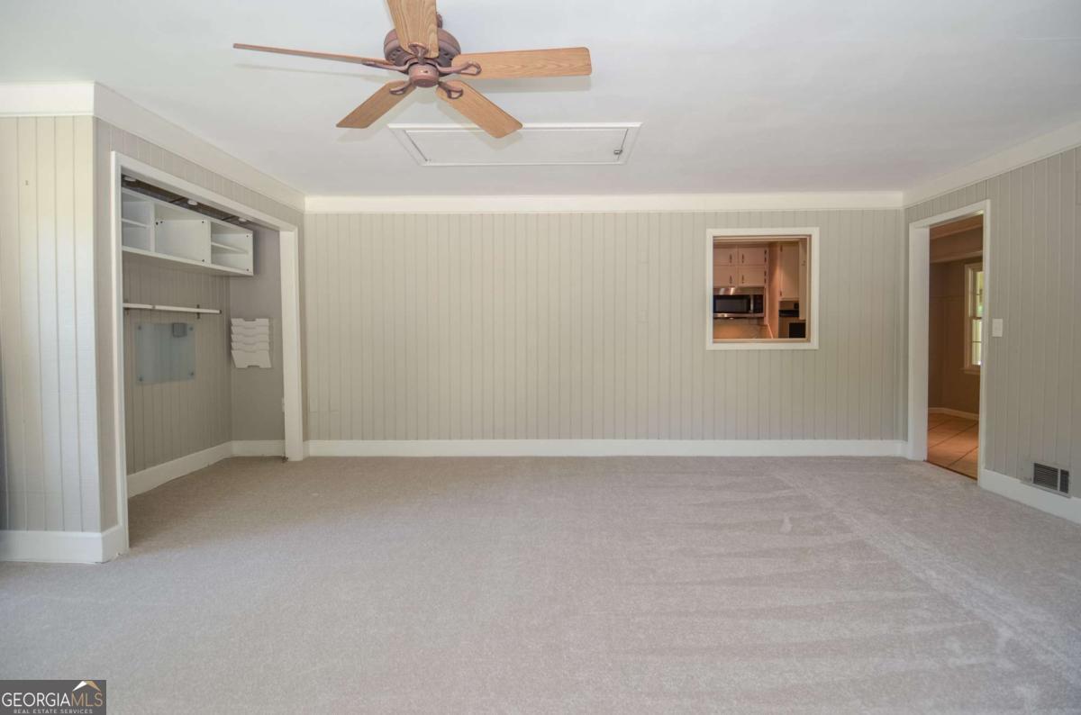 5586 Crestwood Drive