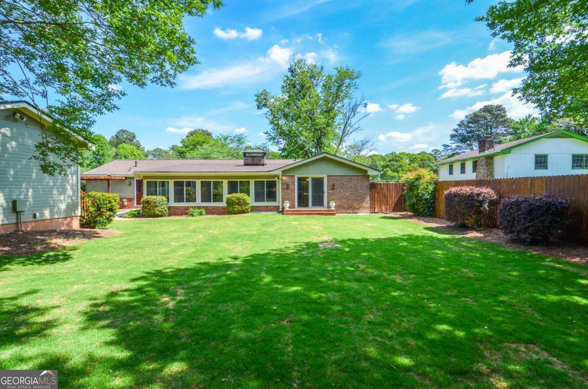 5586 Crestwood Drive