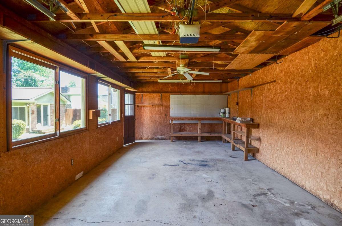 5586 Crestwood Drive