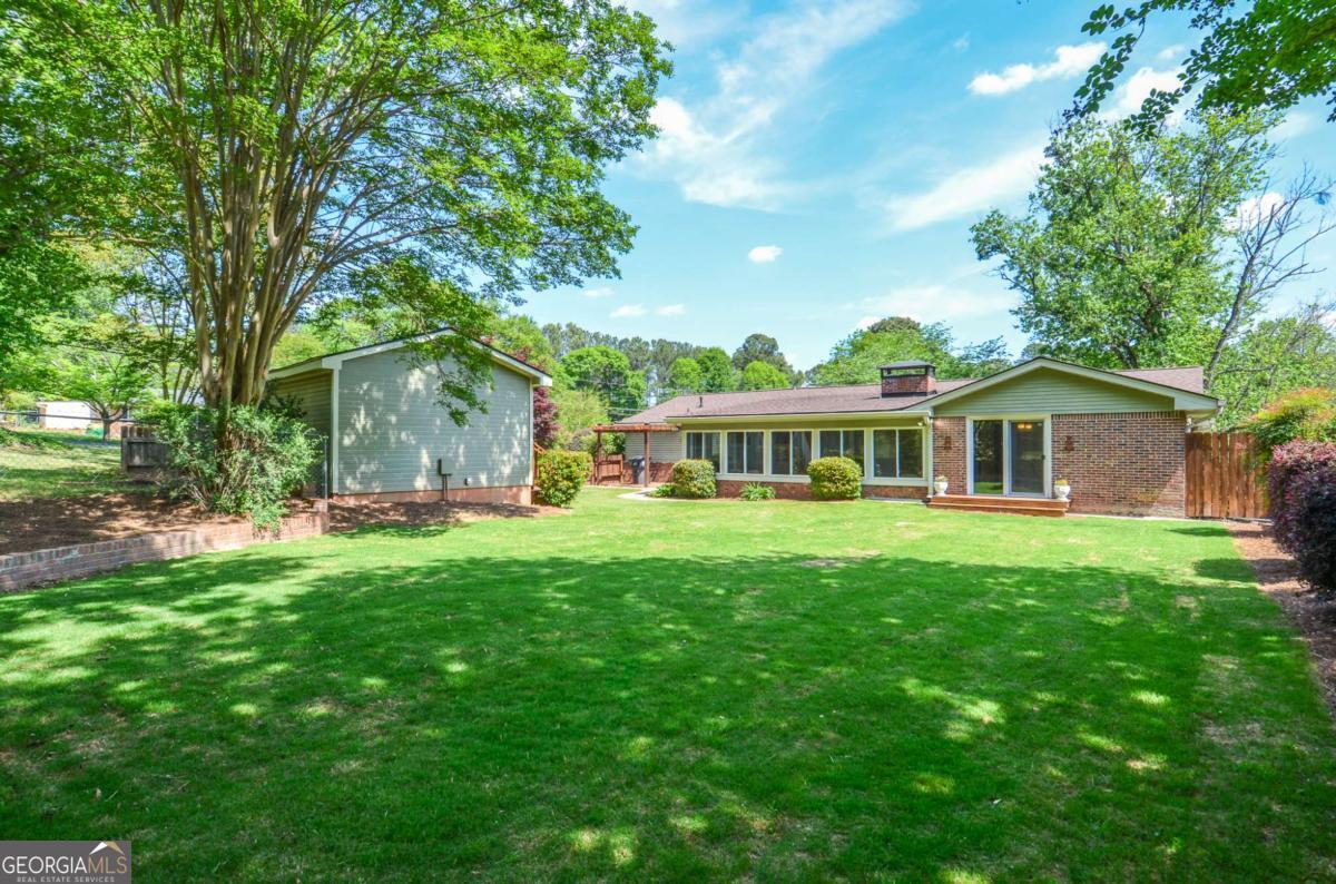 5586 Crestwood Drive