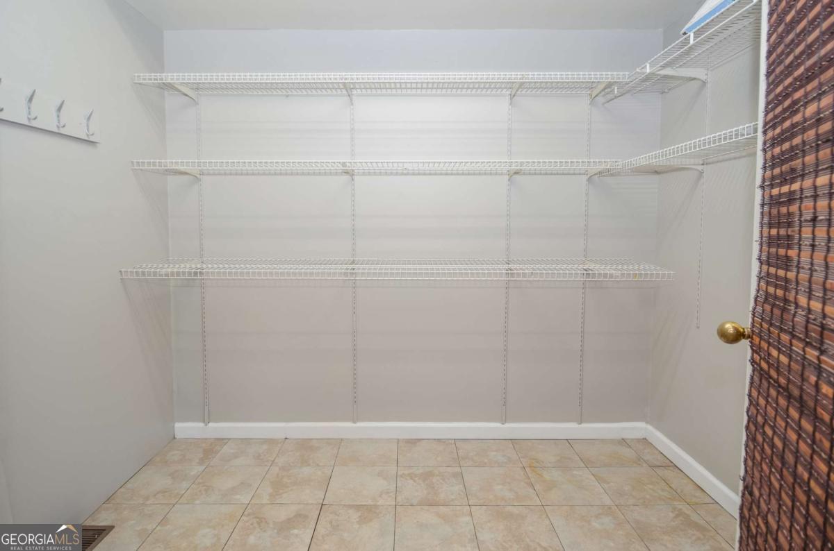 5586 Crestwood Drive