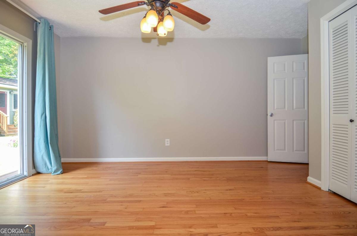 5586 Crestwood Drive