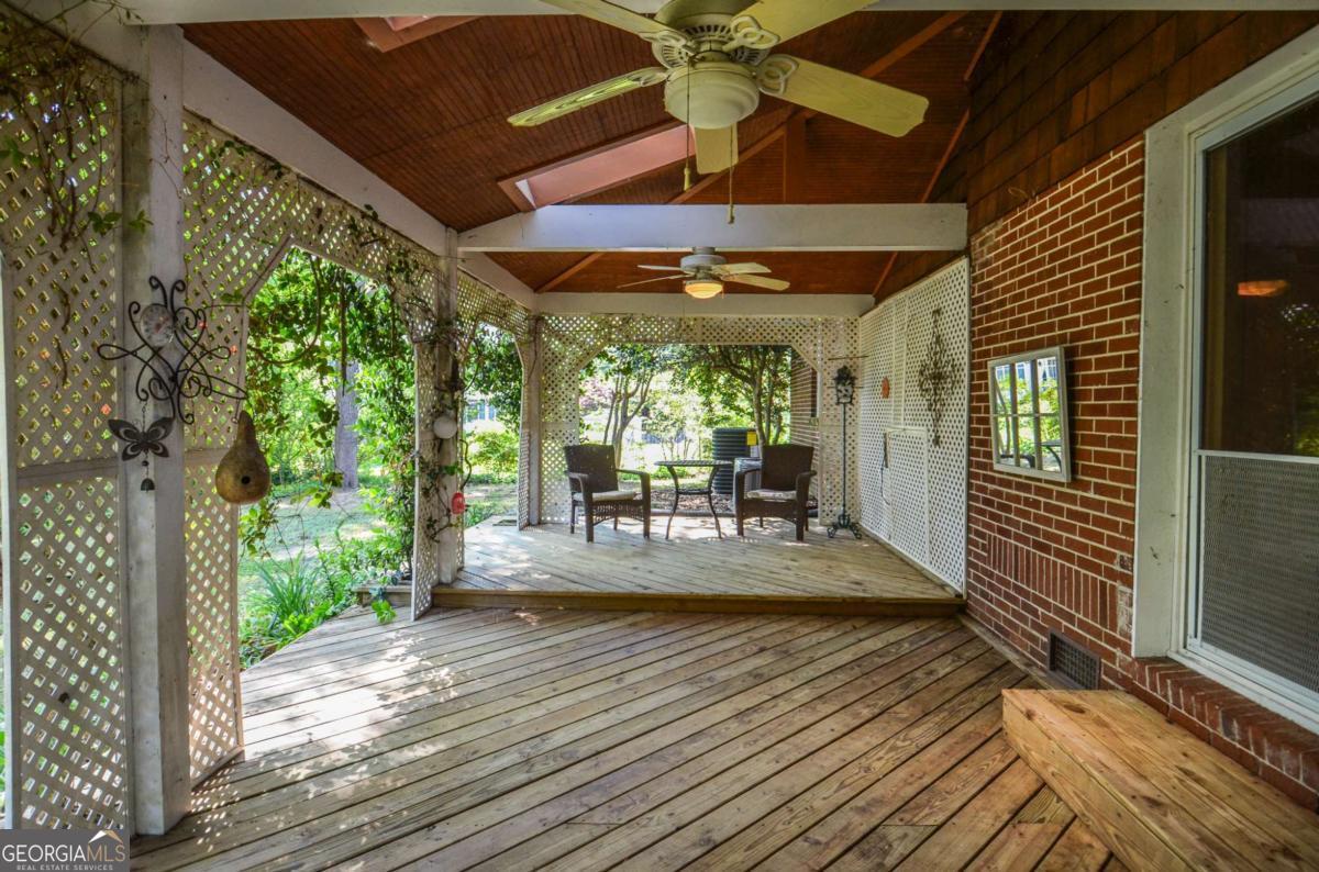 716 Killian Hill Road SW