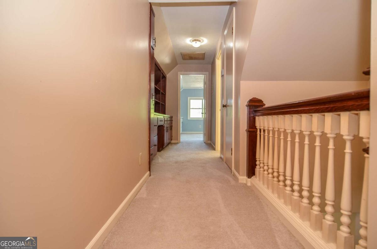 716 Killian Hill Road SW