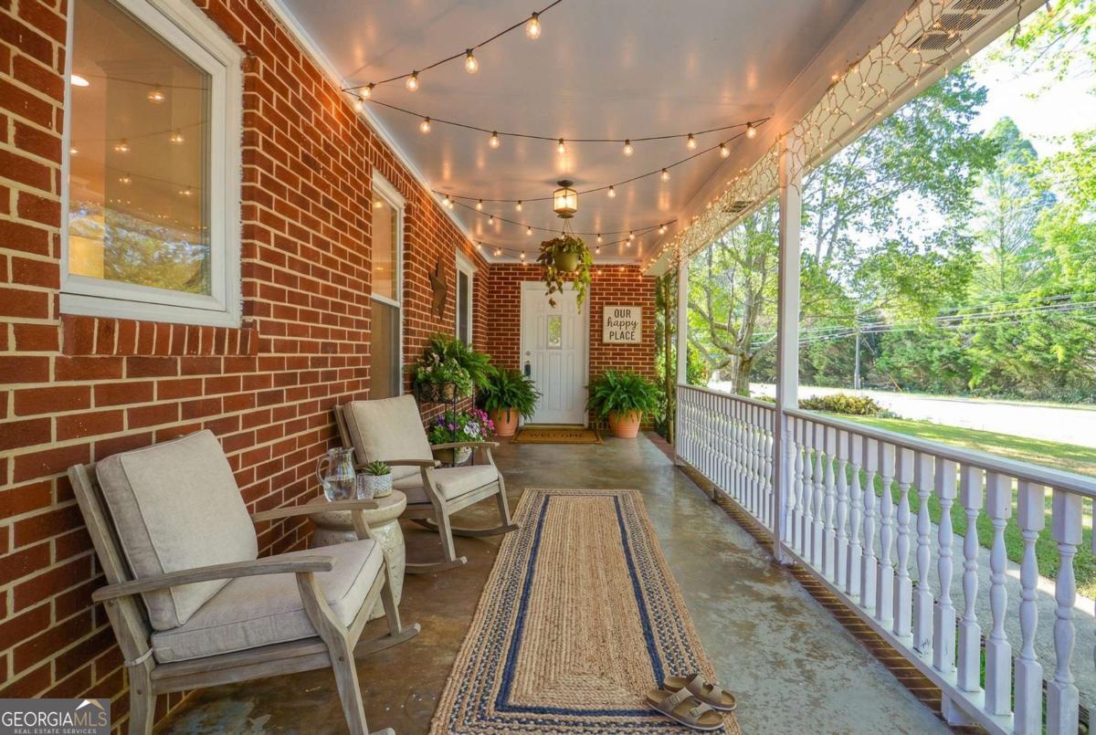 716 Killian Hill Road SW