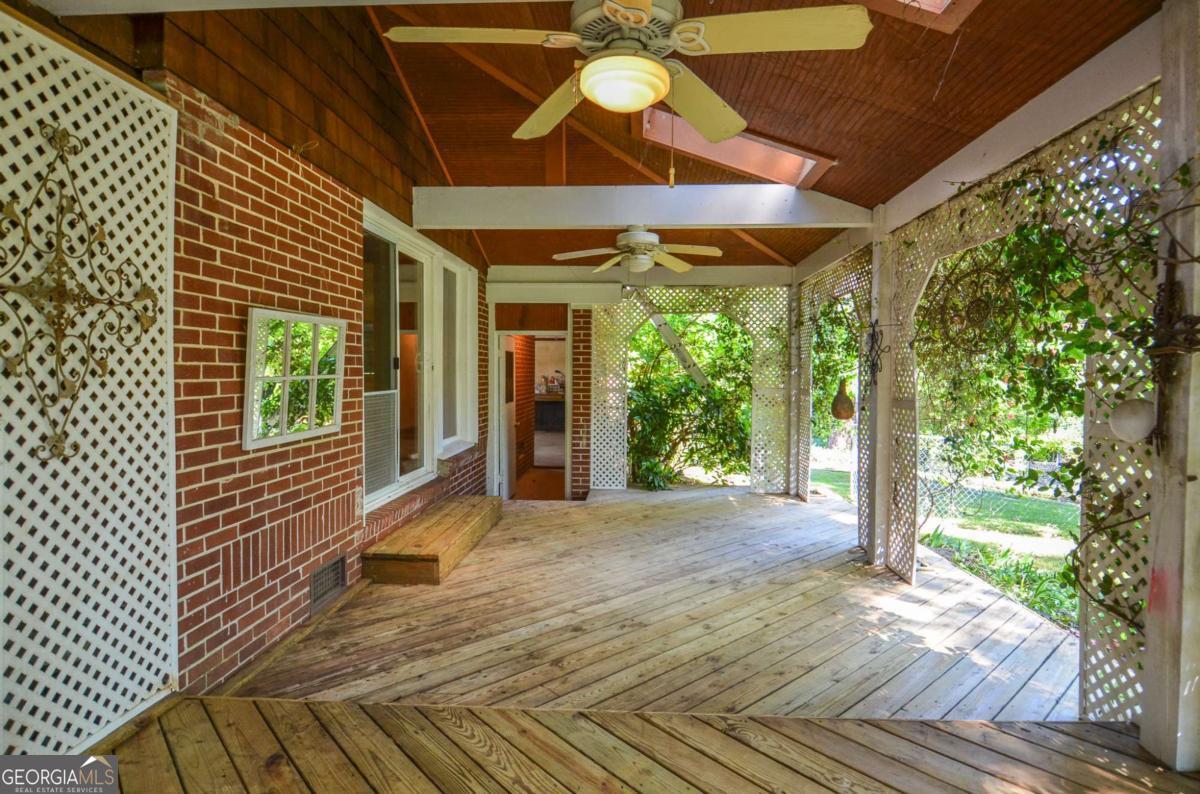 716 Killian Hill Road SW
