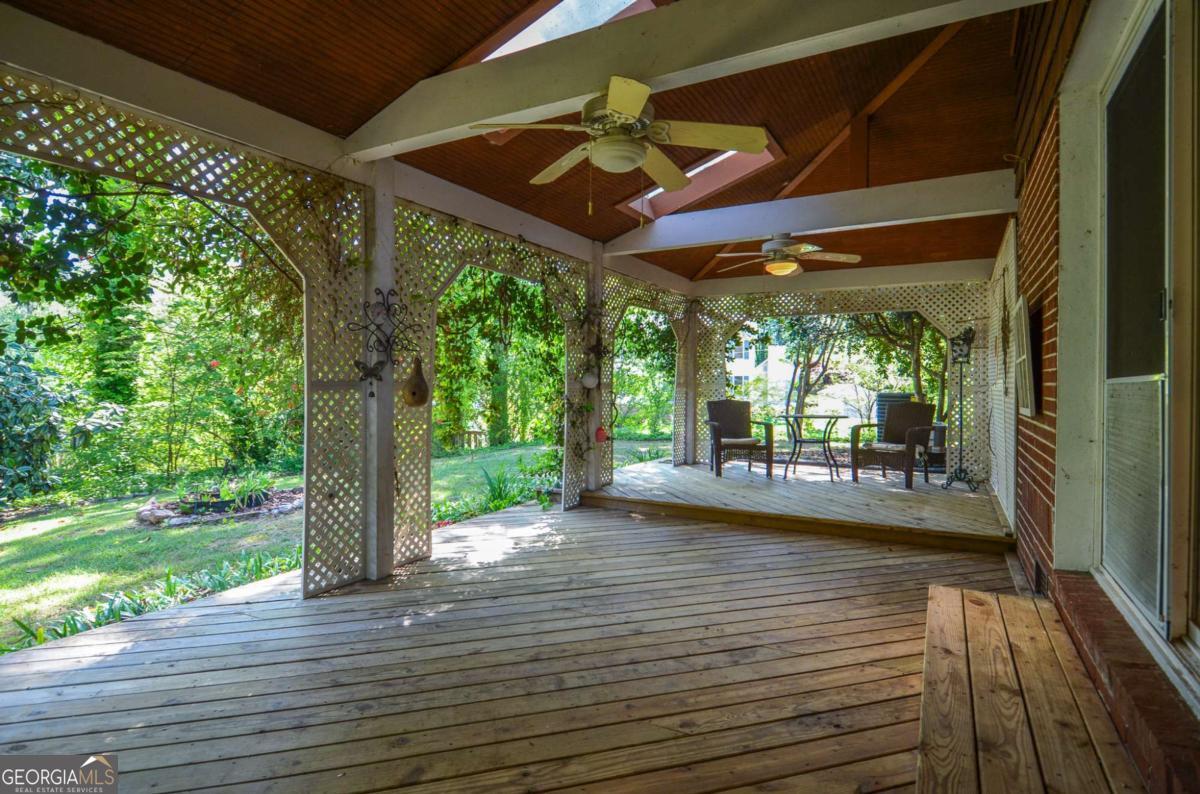 716 Killian Hill Road SW