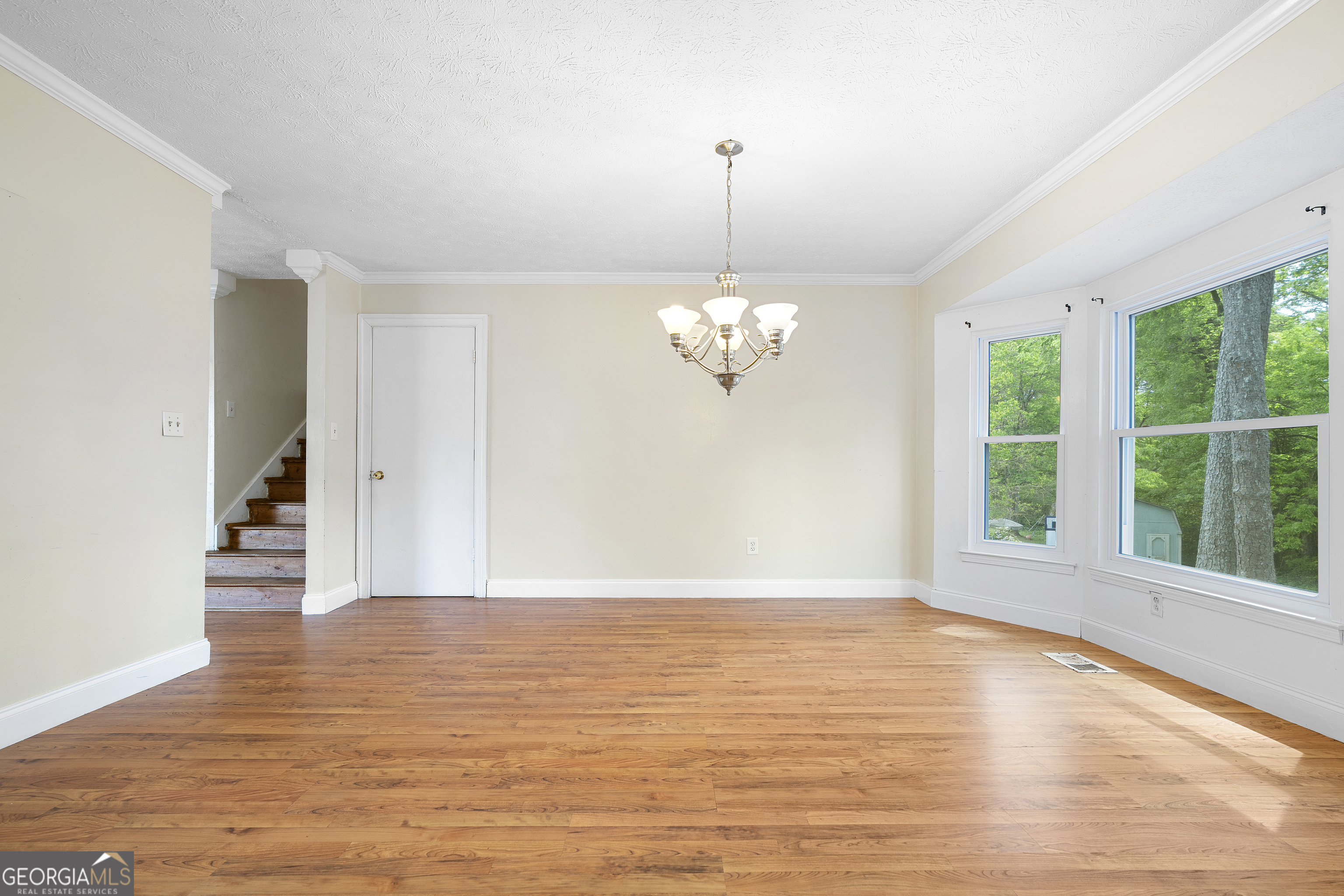 2811 Woodhollow Lane