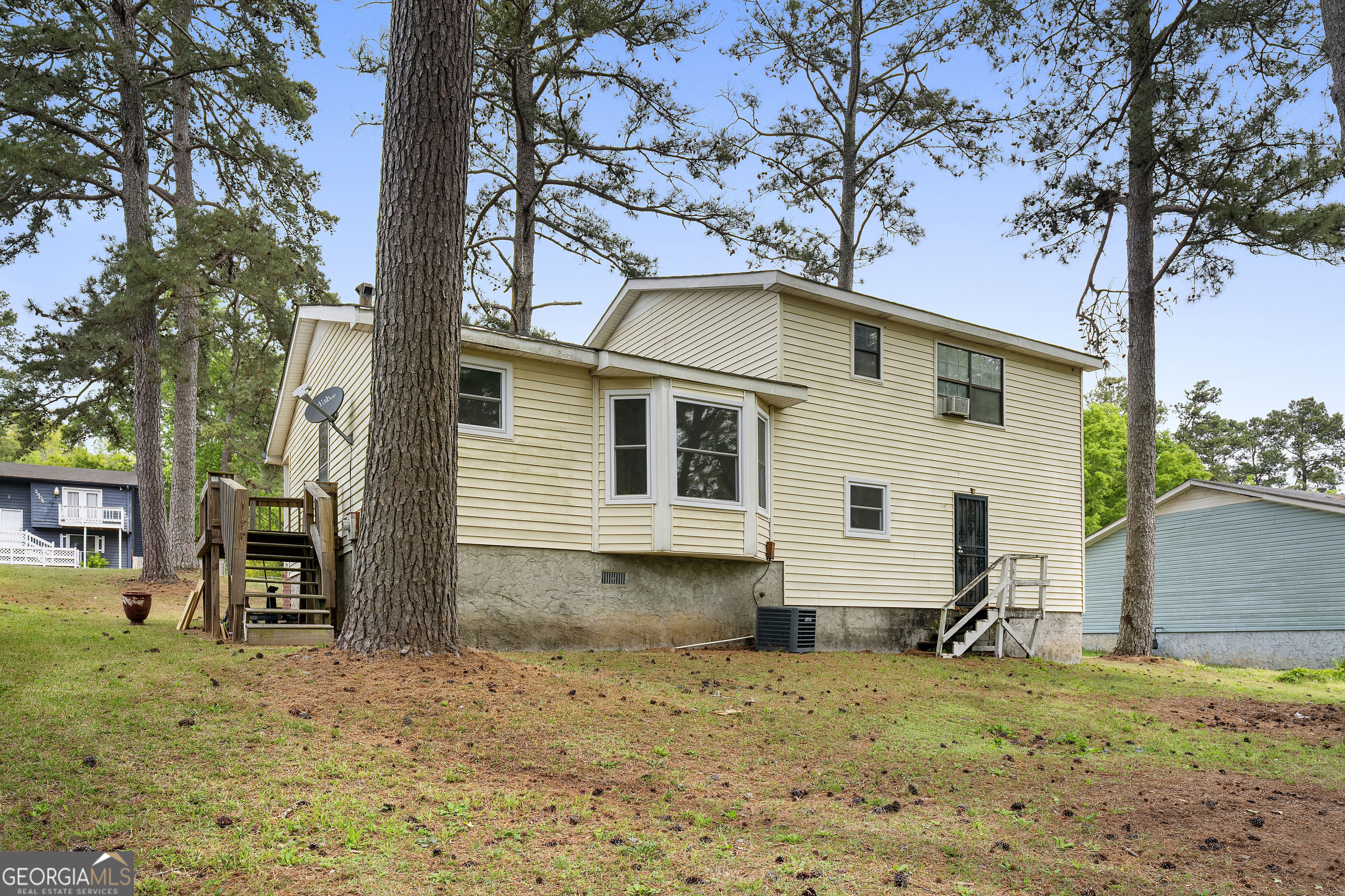 2811 Woodhollow Lane