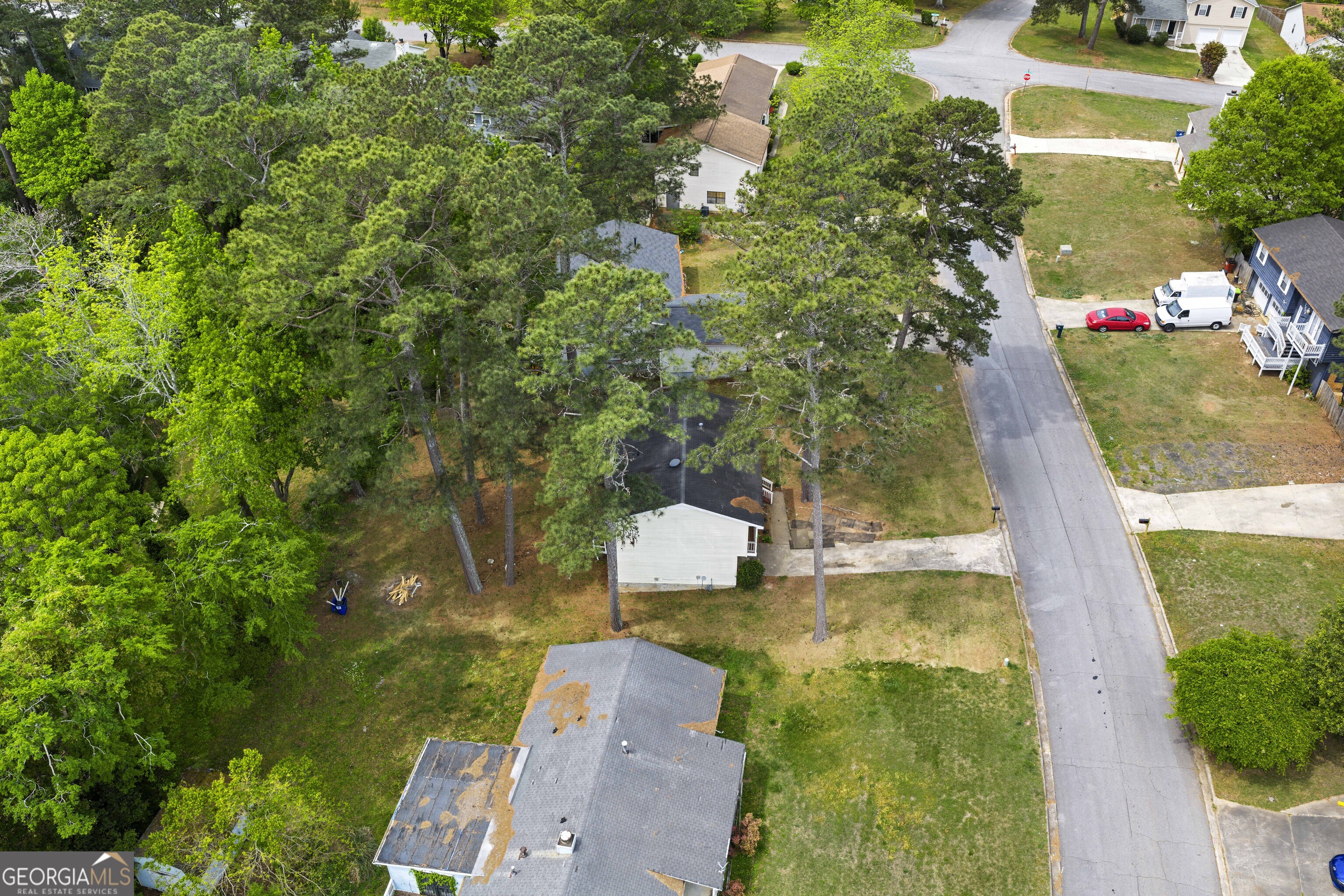 2811 Woodhollow Lane
