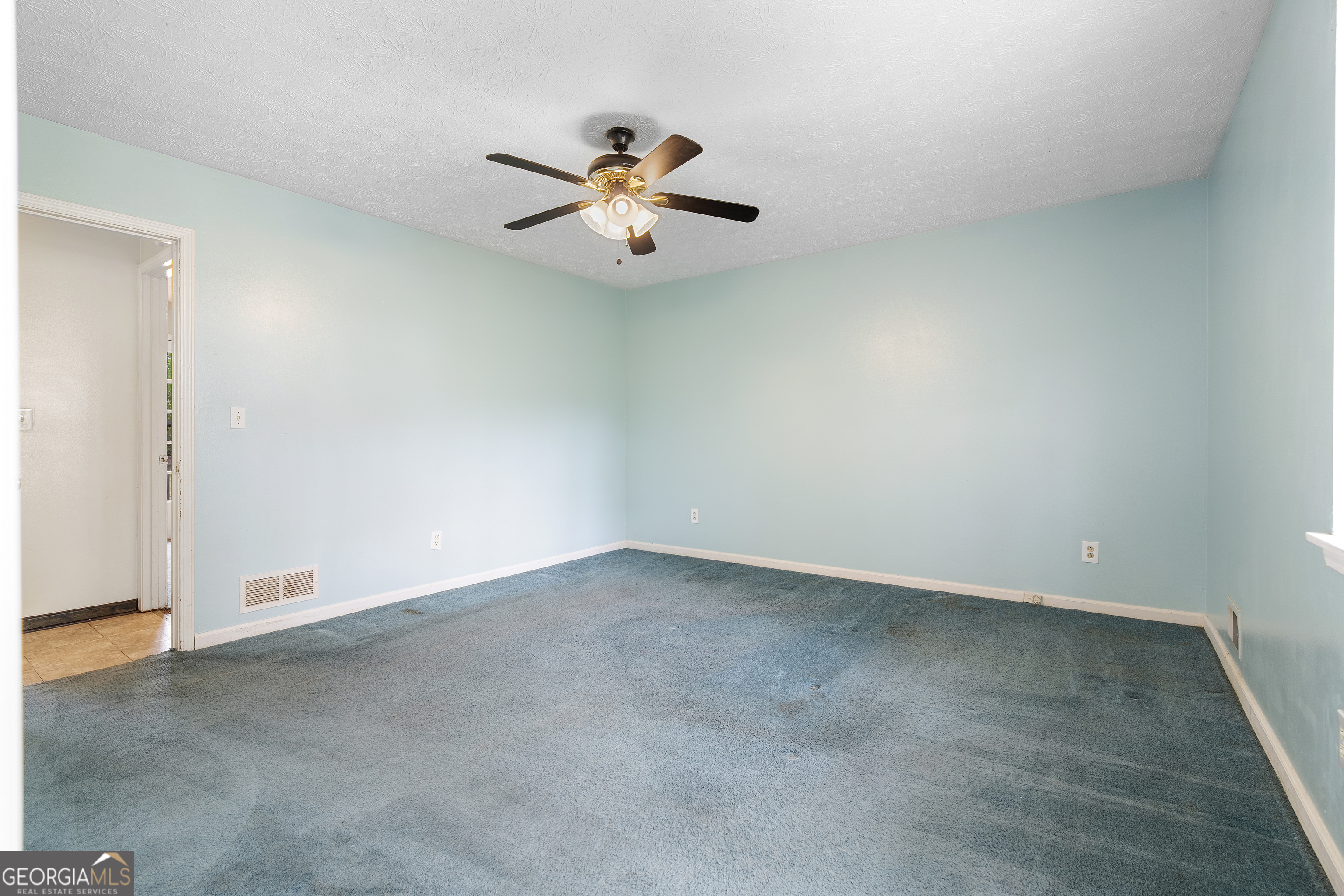 2811 Woodhollow Lane