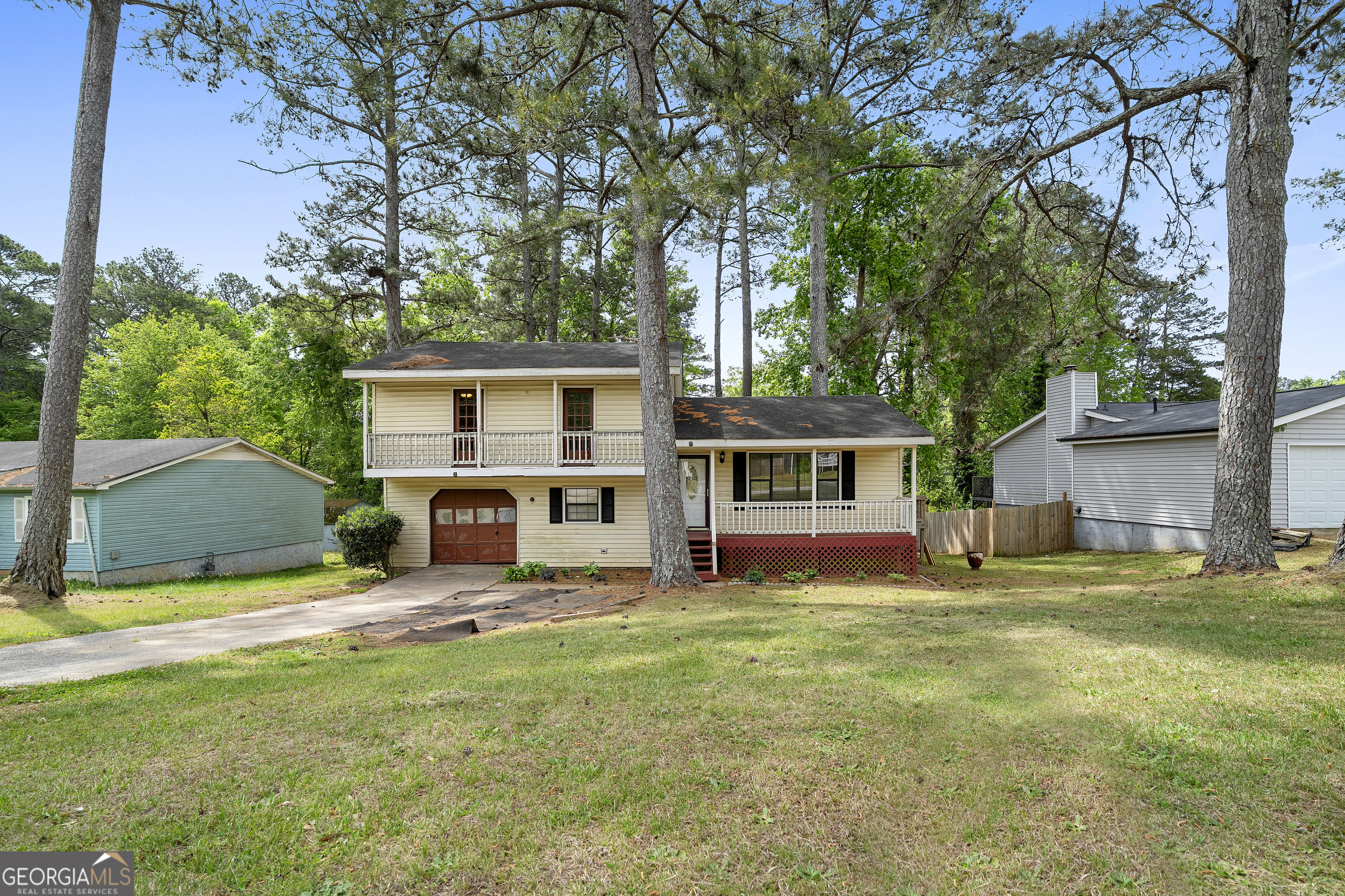 2811 Woodhollow Lane