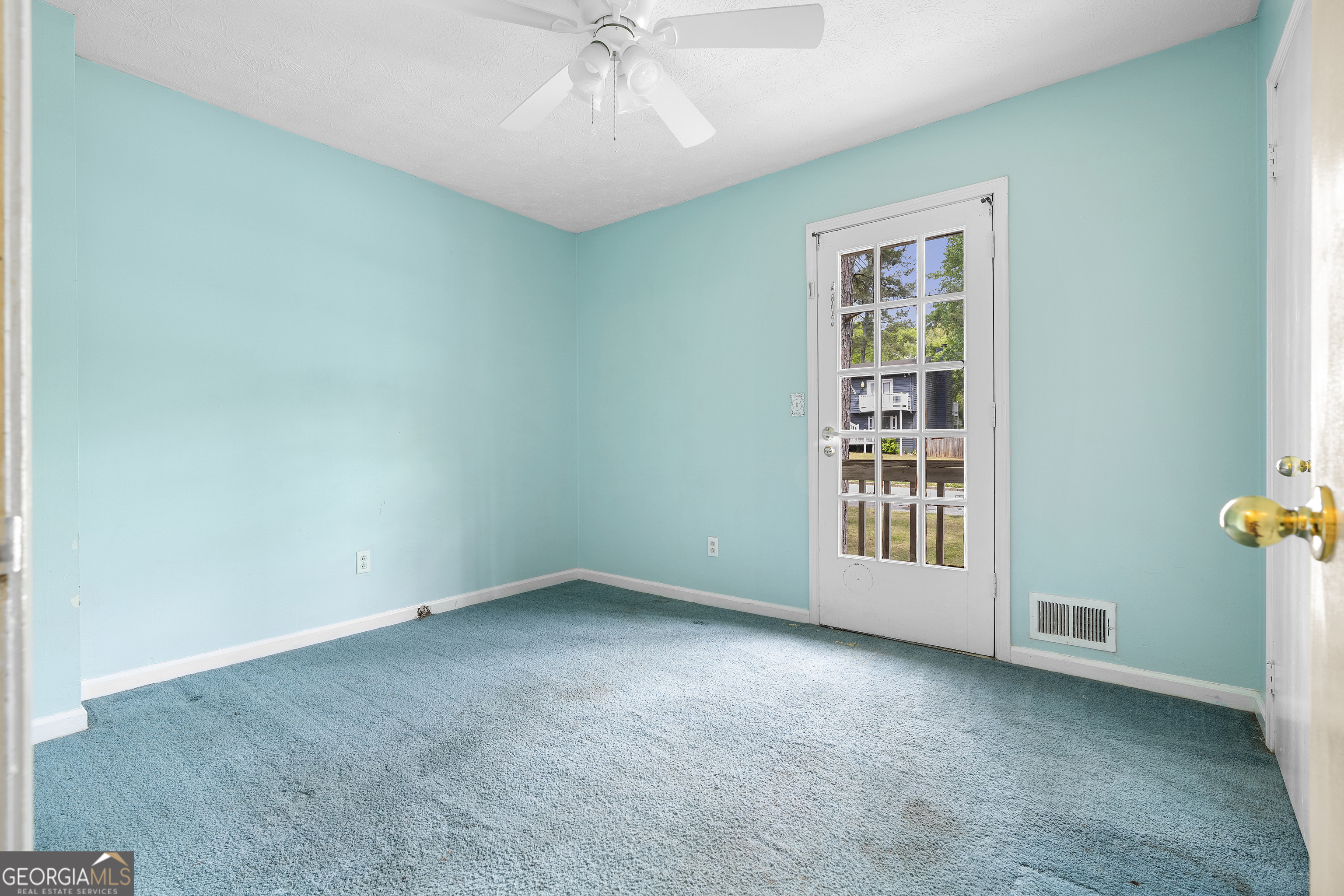 2811 Woodhollow Lane