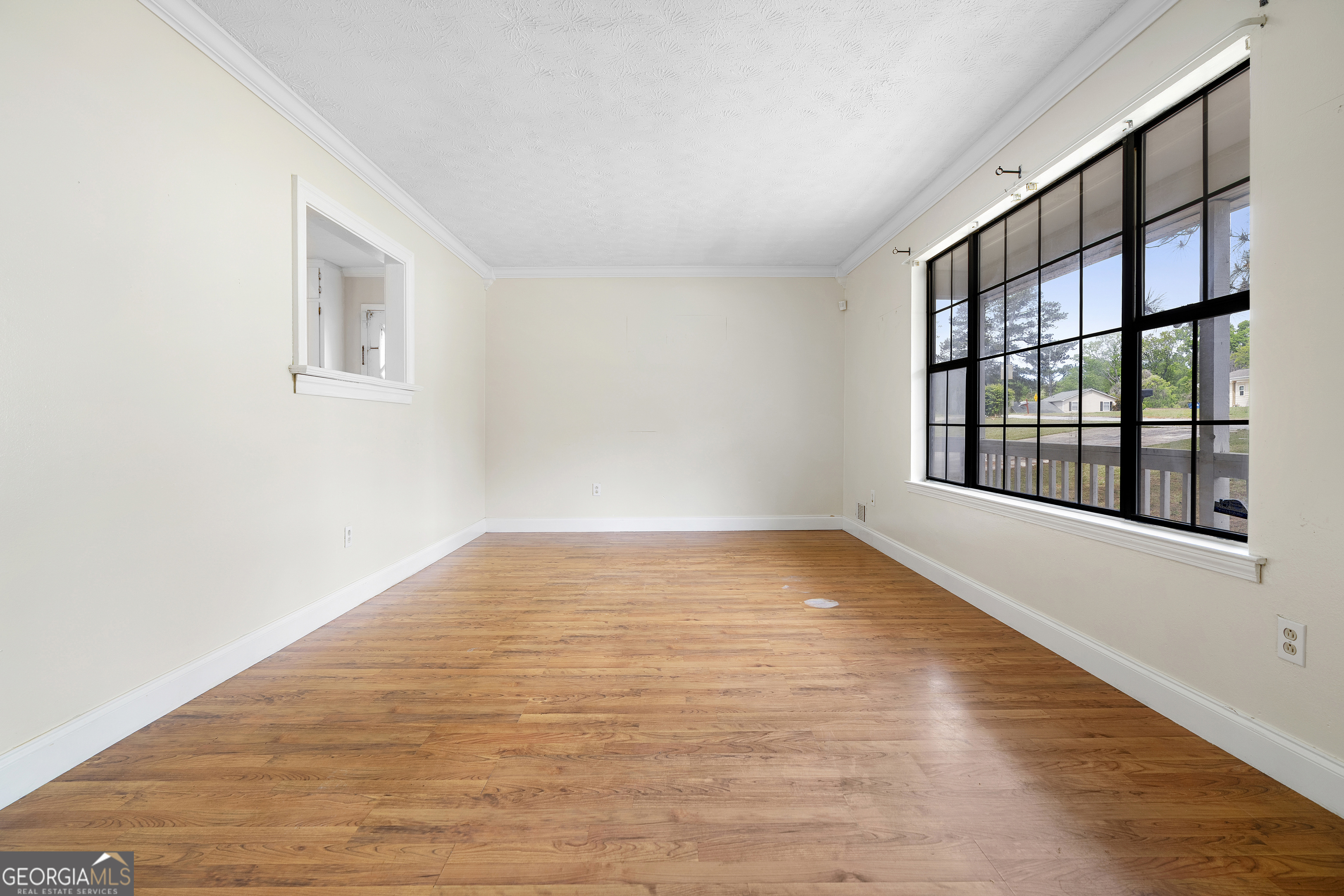 2811 Woodhollow Lane