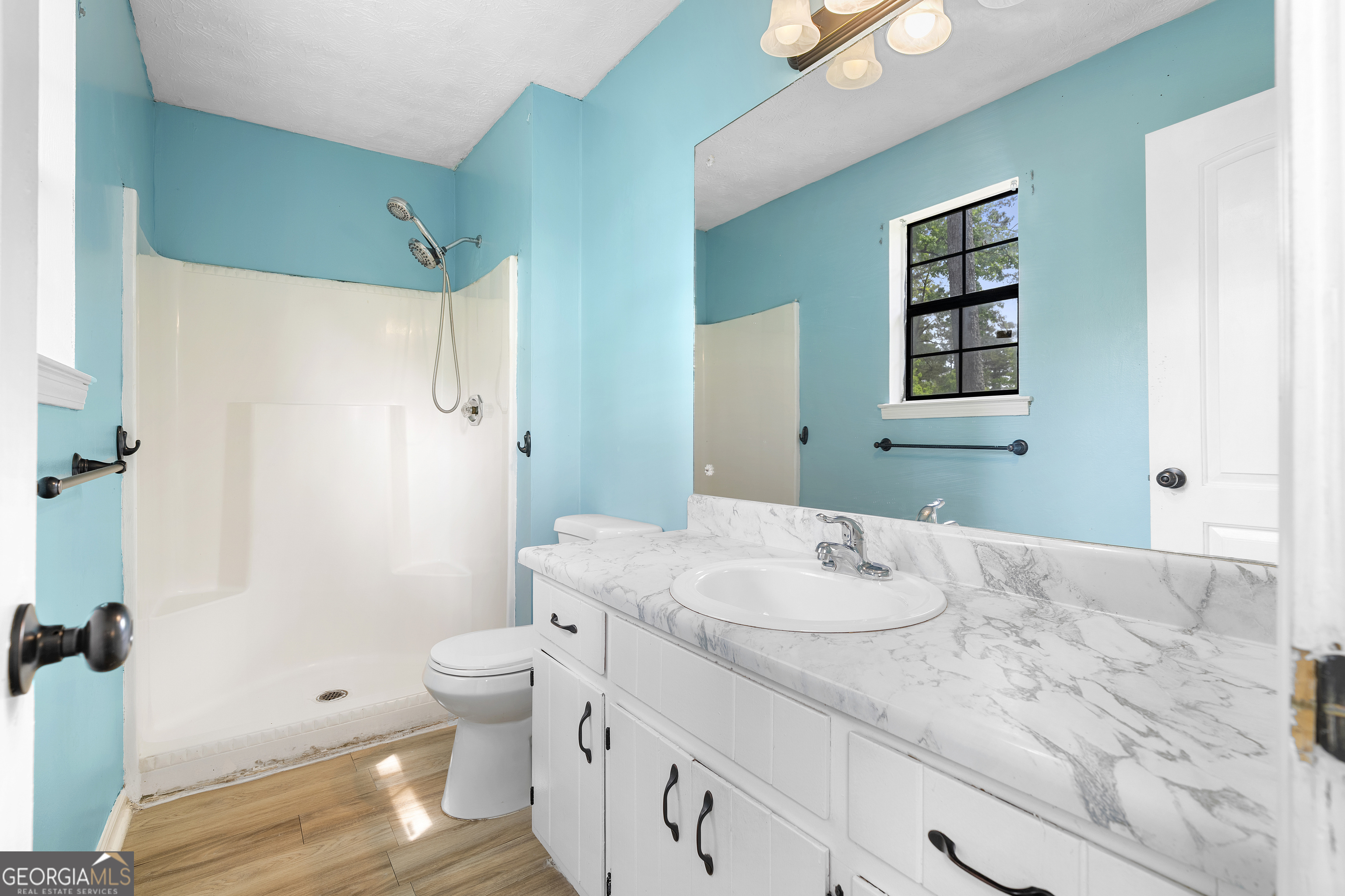 2811 Woodhollow Lane