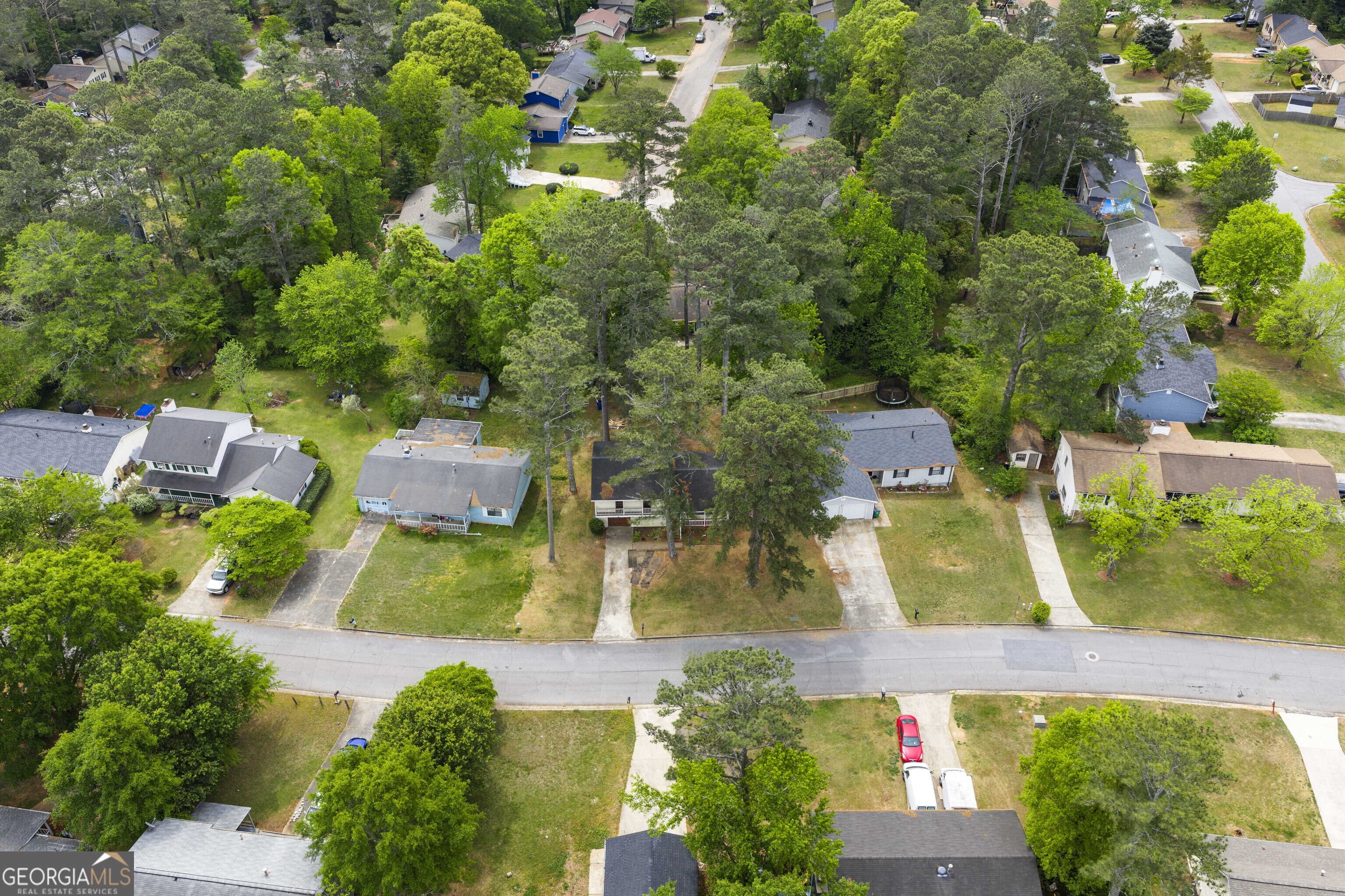 2811 Woodhollow Lane