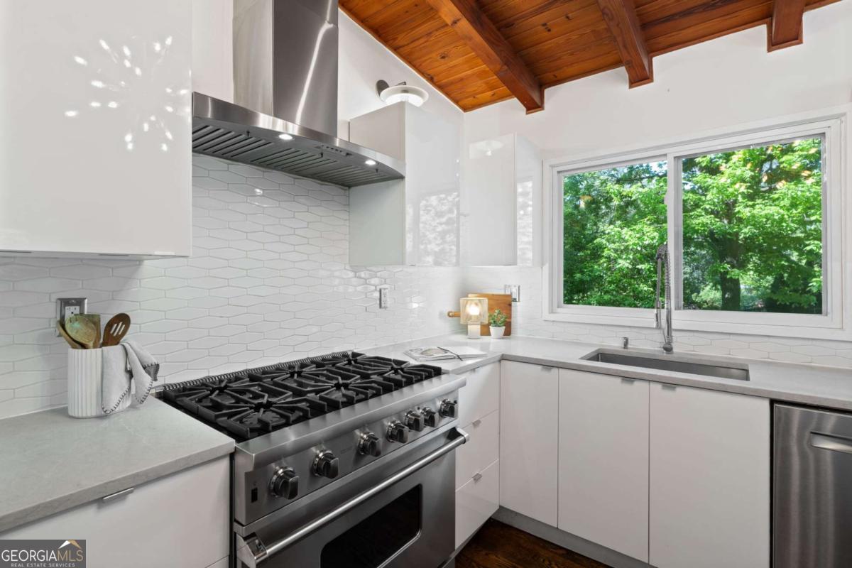 1540 Sagamore Drive NE