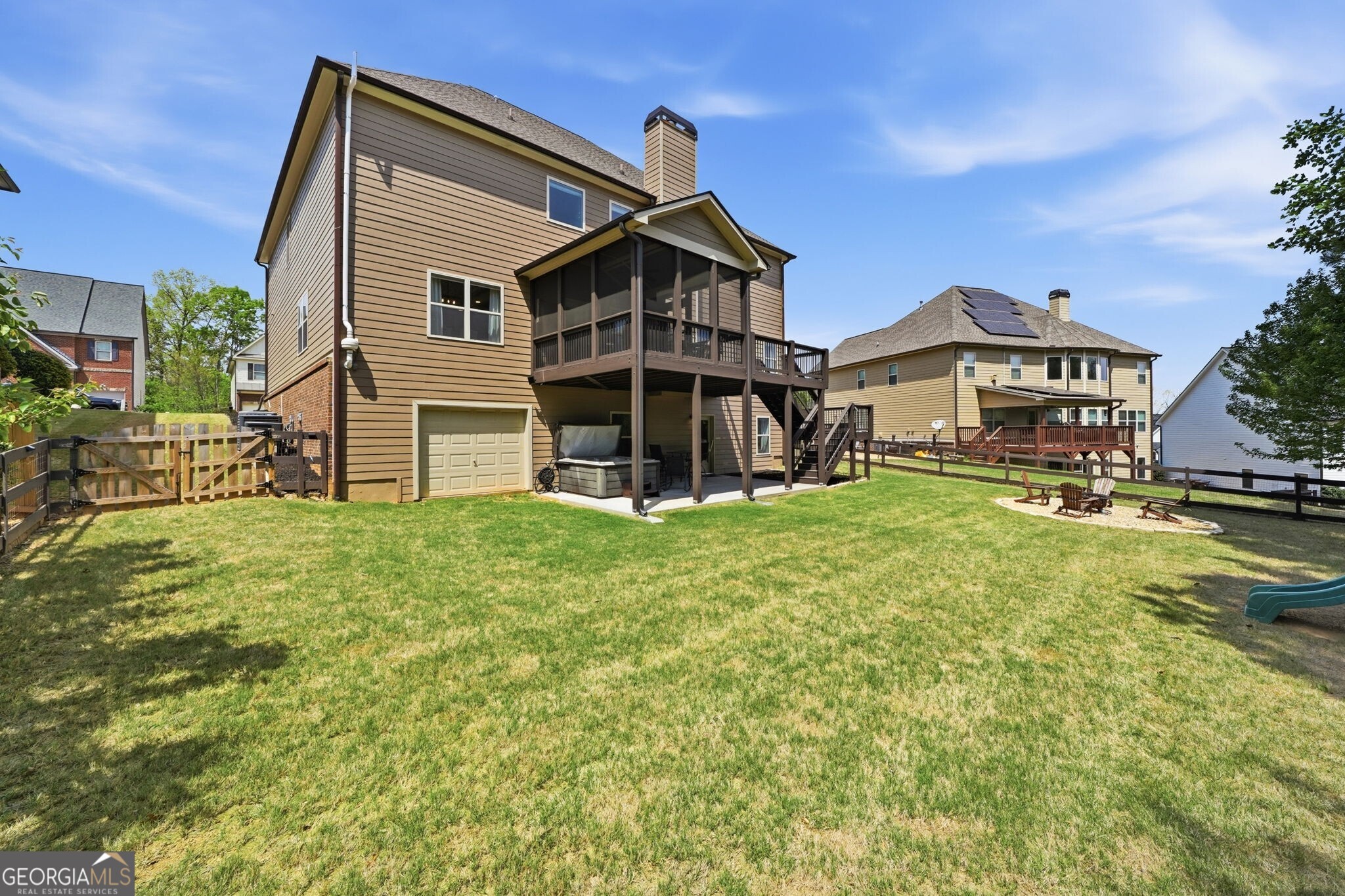 11 Rock Ridge Court SE