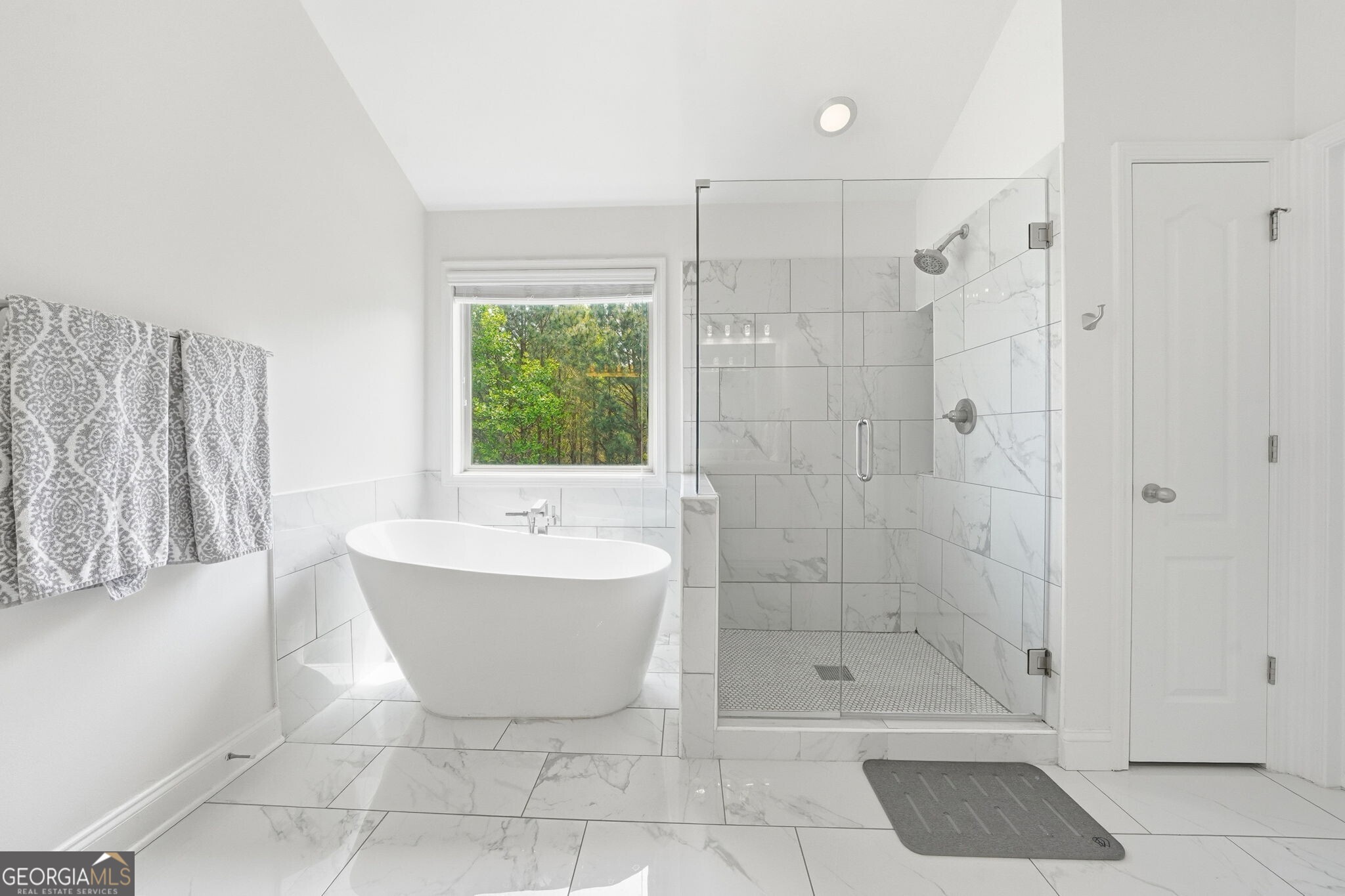 11 Rock Ridge Court SE