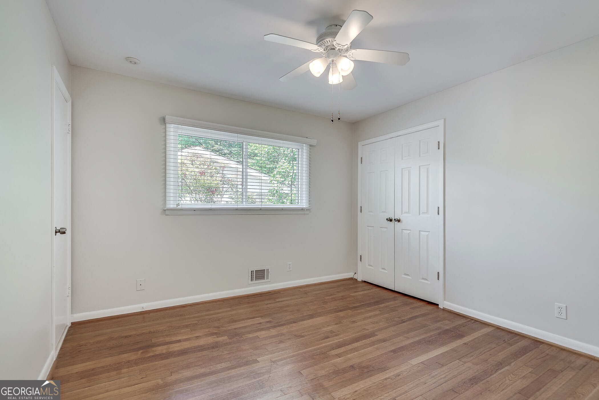 2349 Crestcliff Drive