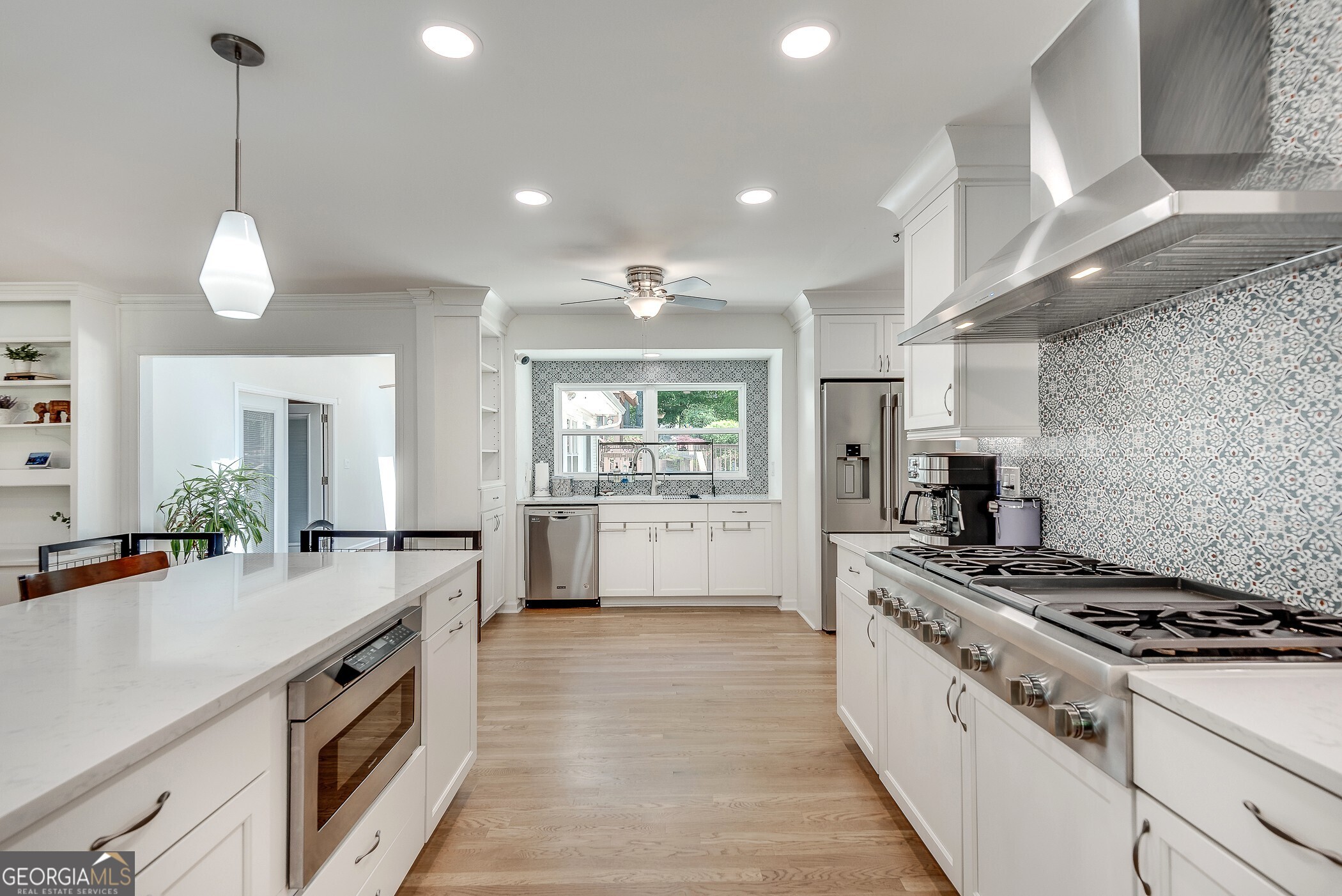 2349 Crestcliff Drive