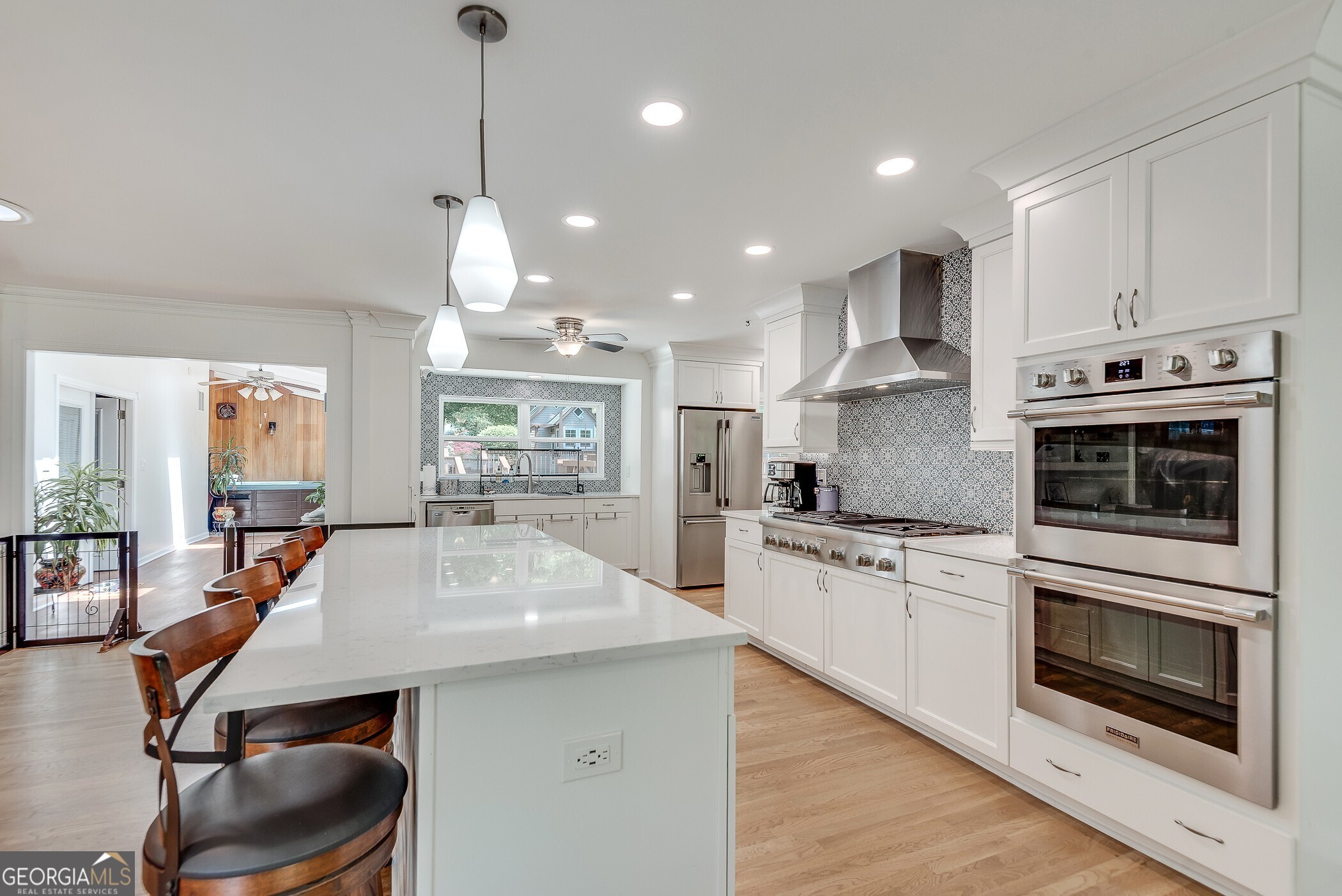 2349 Crestcliff Drive