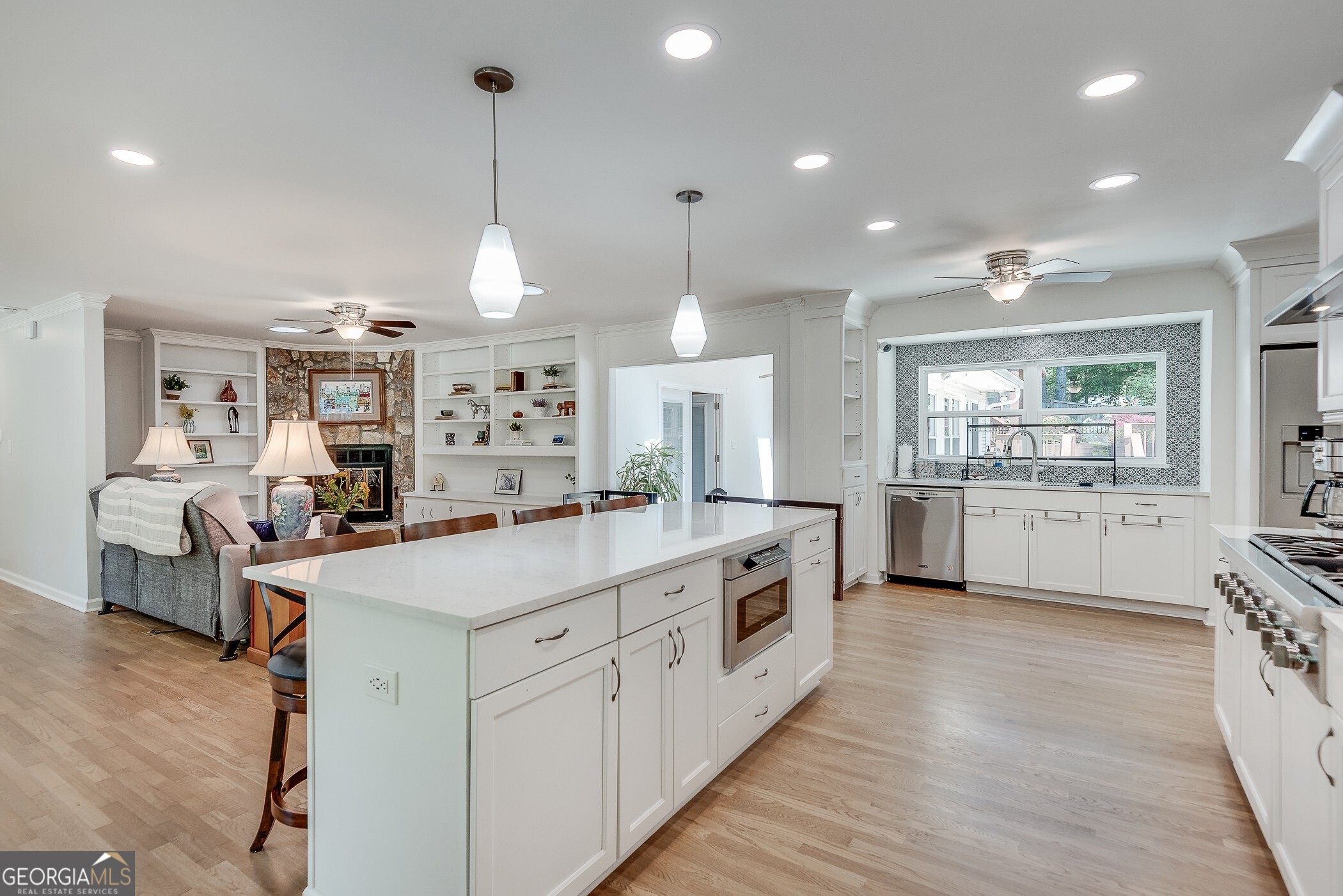 2349 Crestcliff Drive