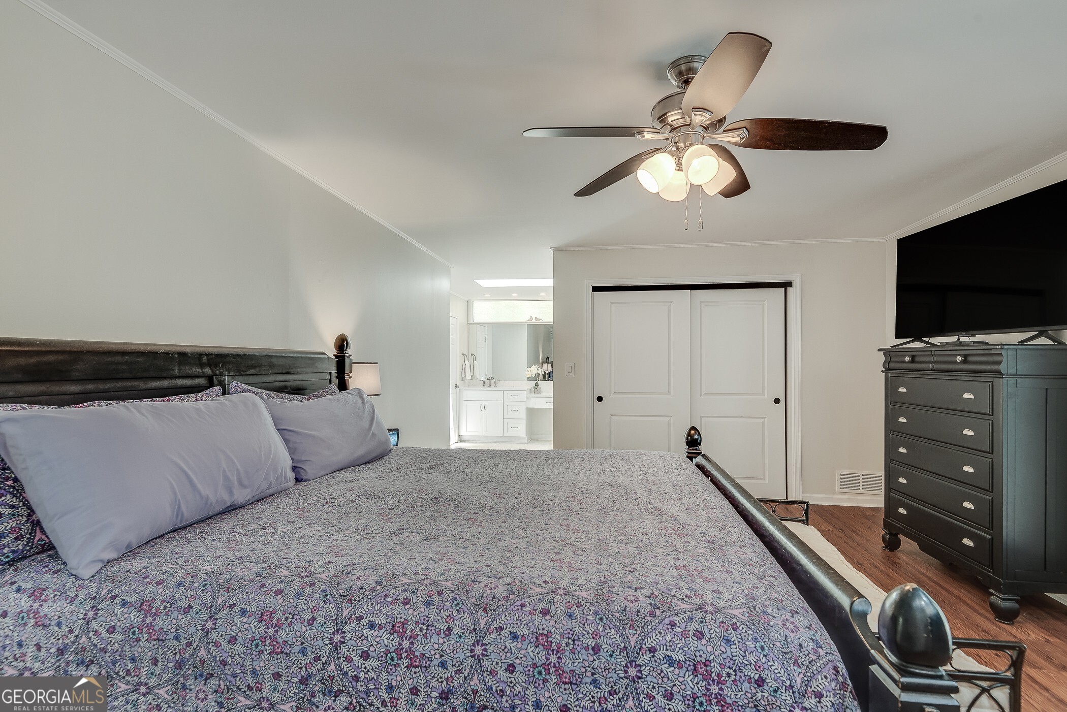 2349 Crestcliff Drive