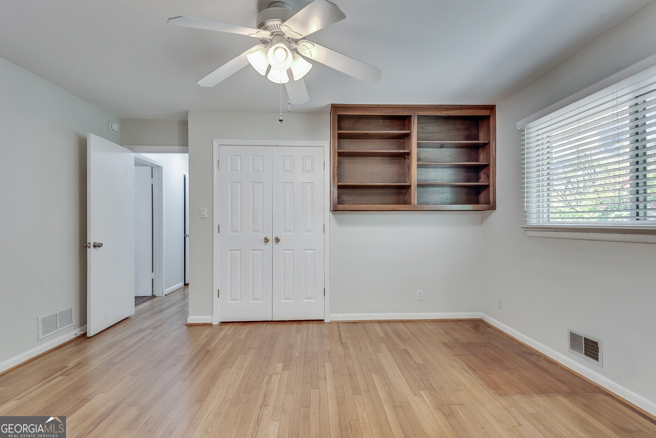 2349 Crestcliff Drive