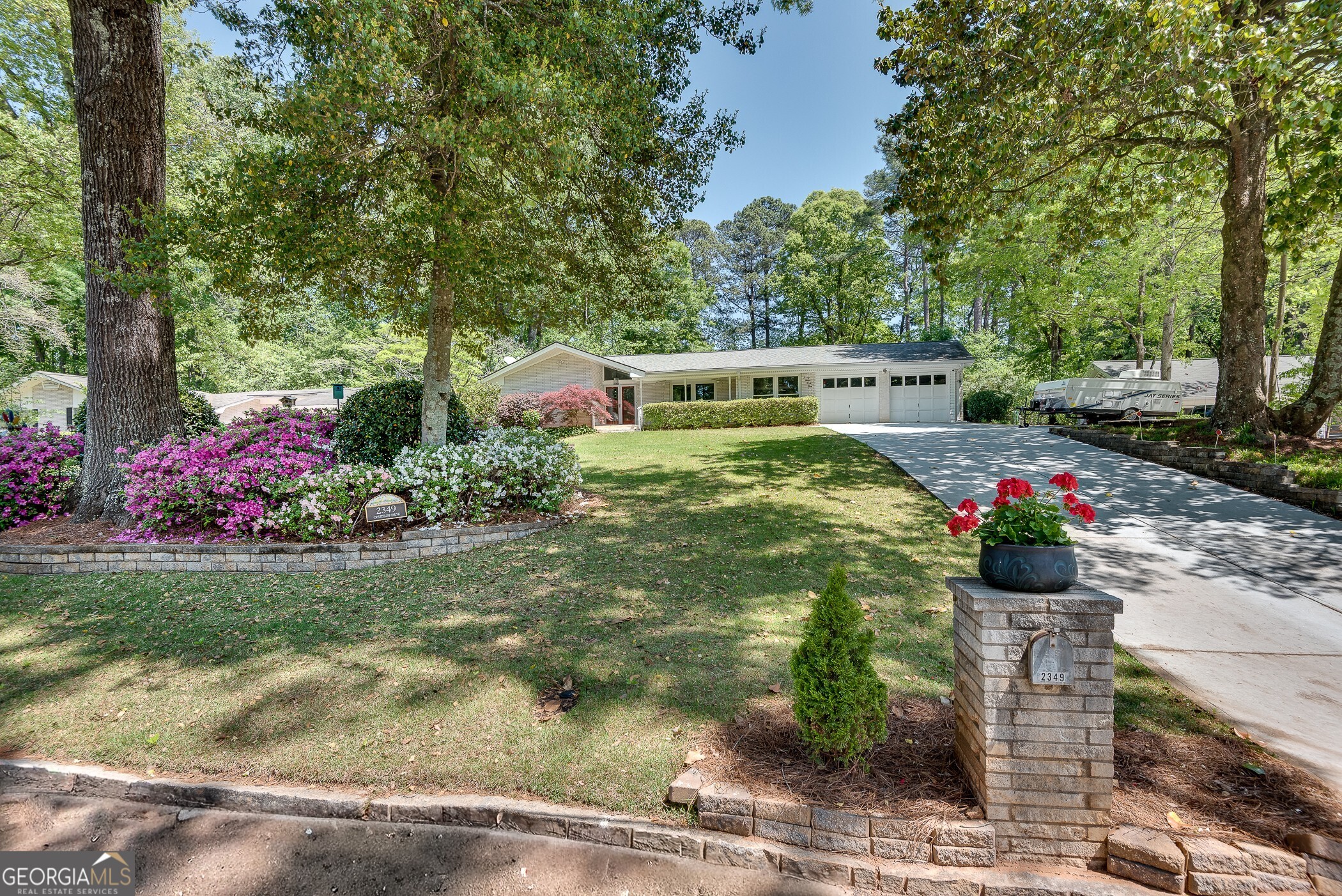 2349 Crestcliff Drive