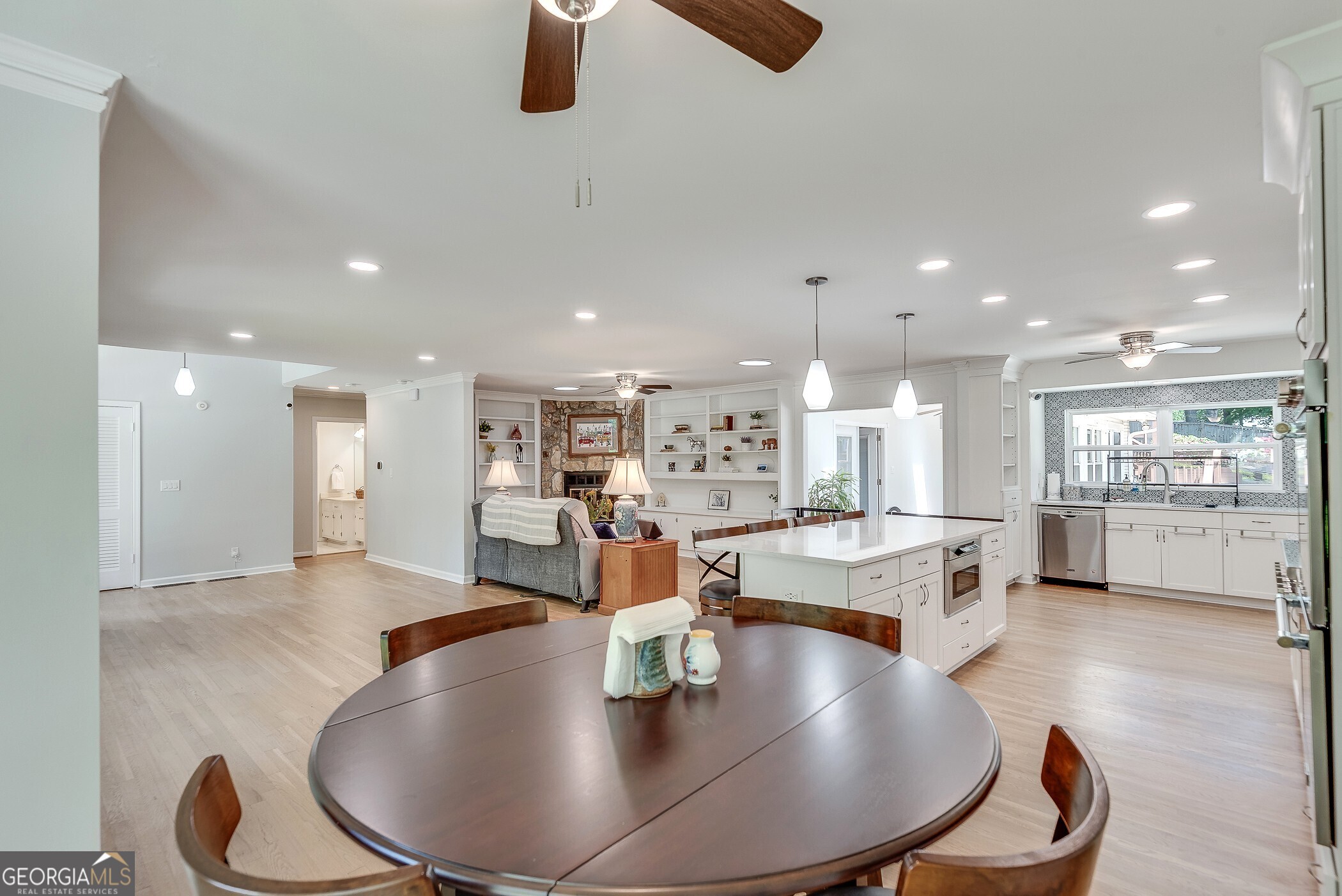 2349 Crestcliff Drive