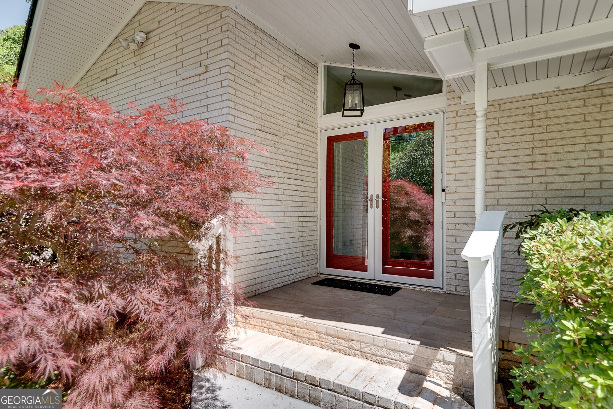 2349 Crestcliff Drive