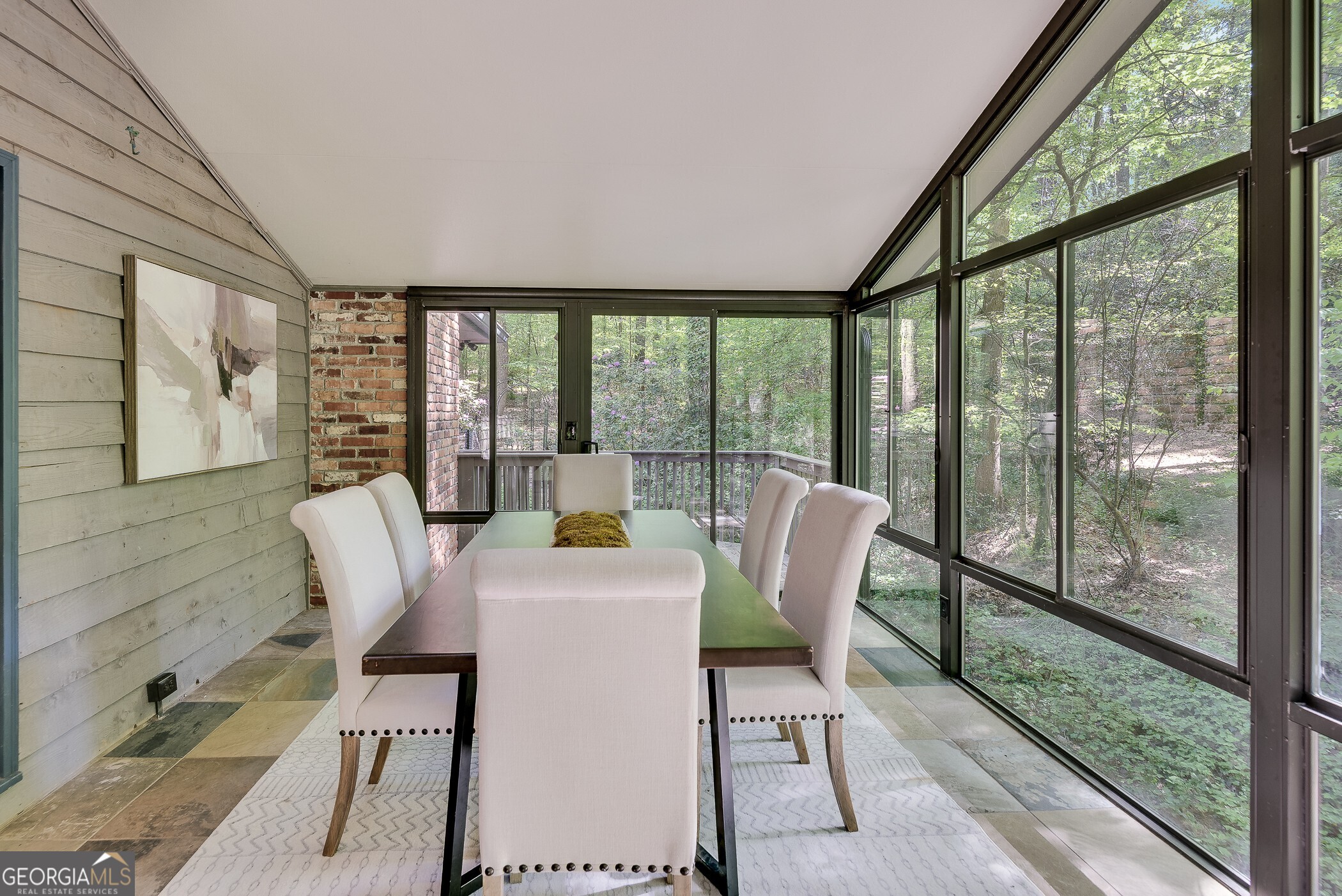3684 Hunting Ridge Drive SW