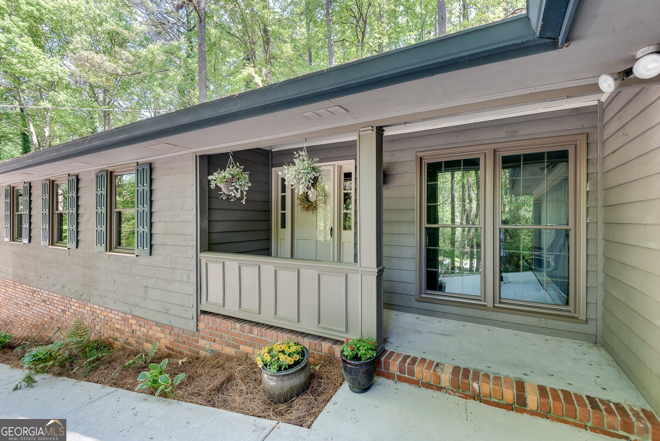 3684 Hunting Ridge Drive SW