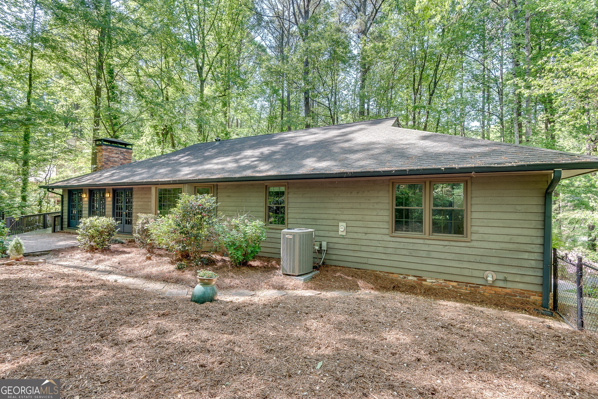3684 Hunting Ridge Drive SW