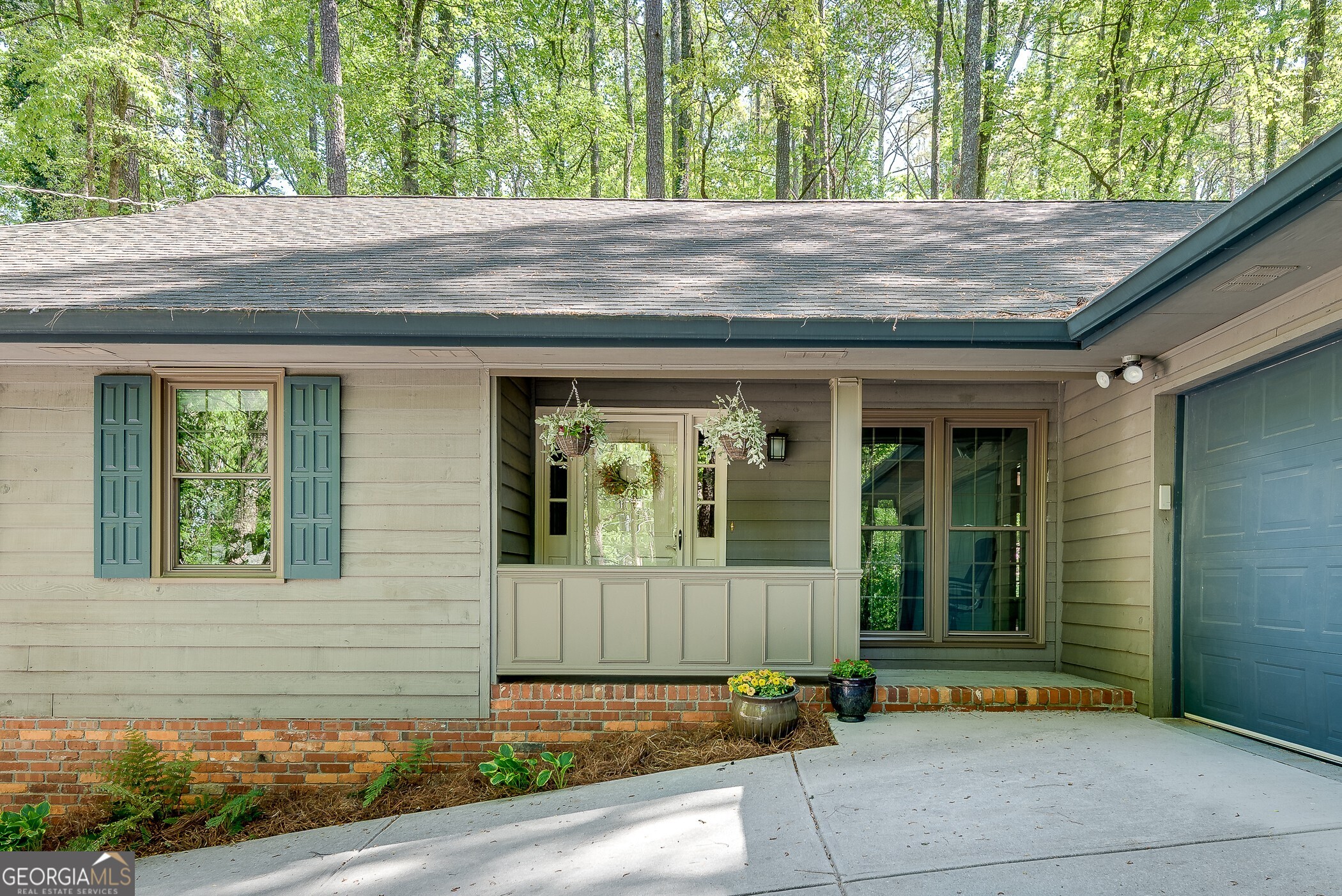3684 Hunting Ridge Drive SW