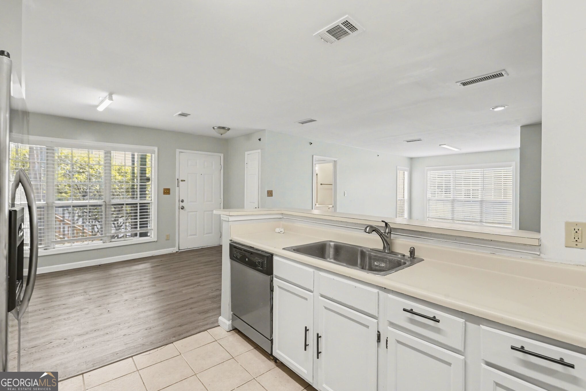 702 Mill Pond Drive SE