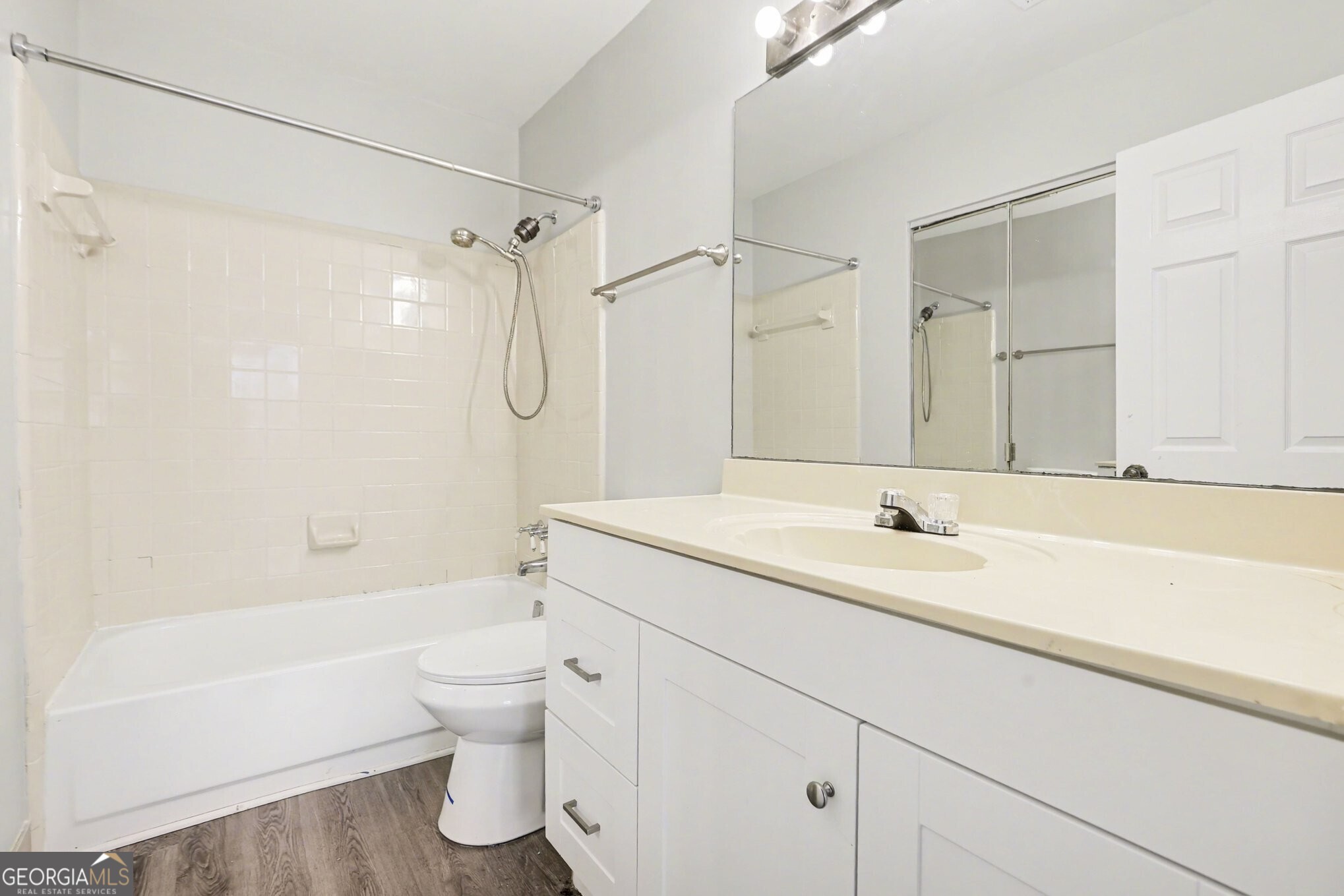 702 Mill Pond Drive SE