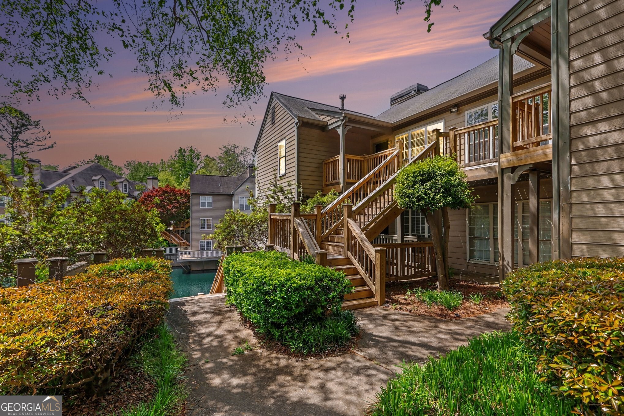 702 Mill Pond Drive SE